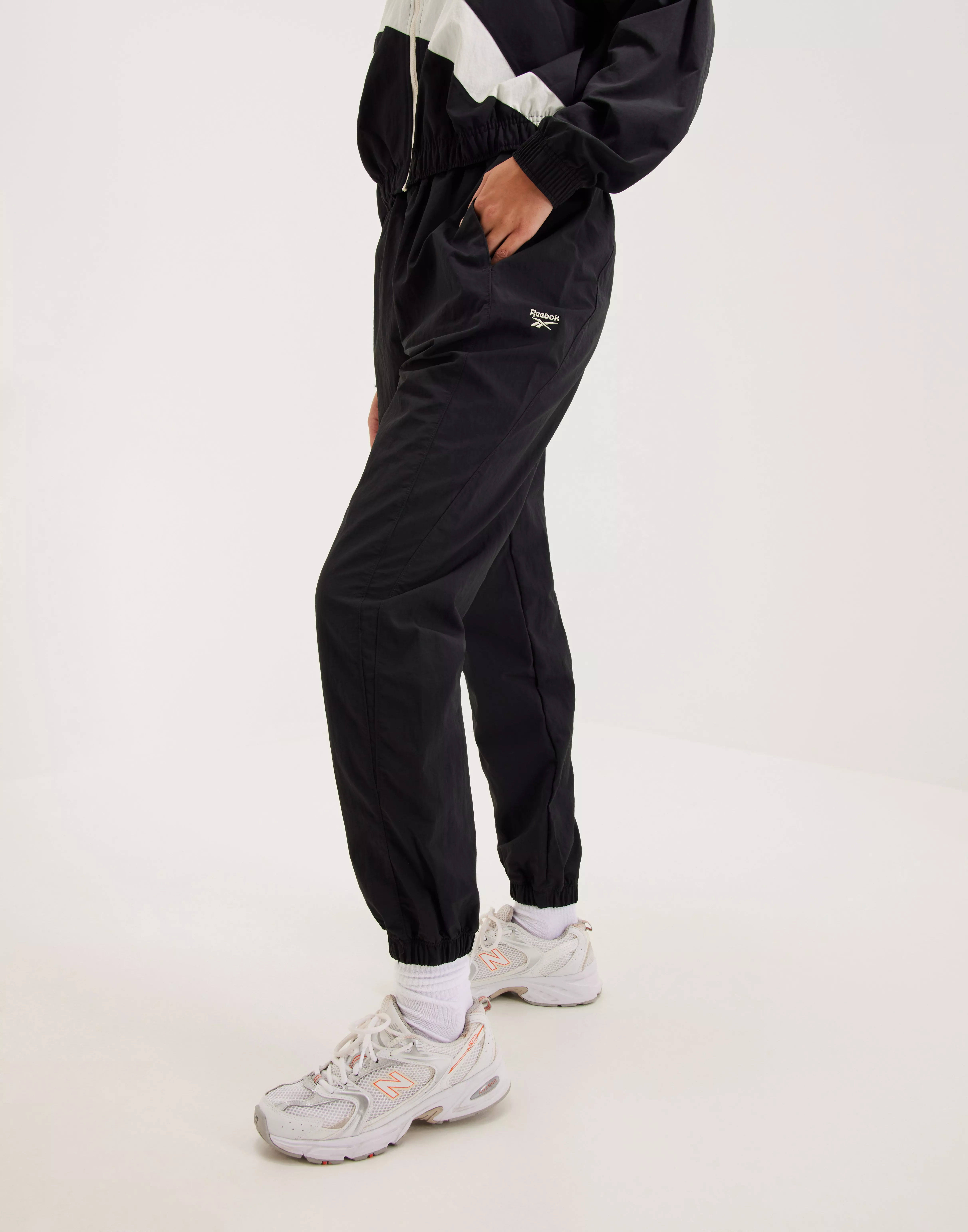 Buy Reebok Womens CL Ae Fr Tp Jogger Pants Online