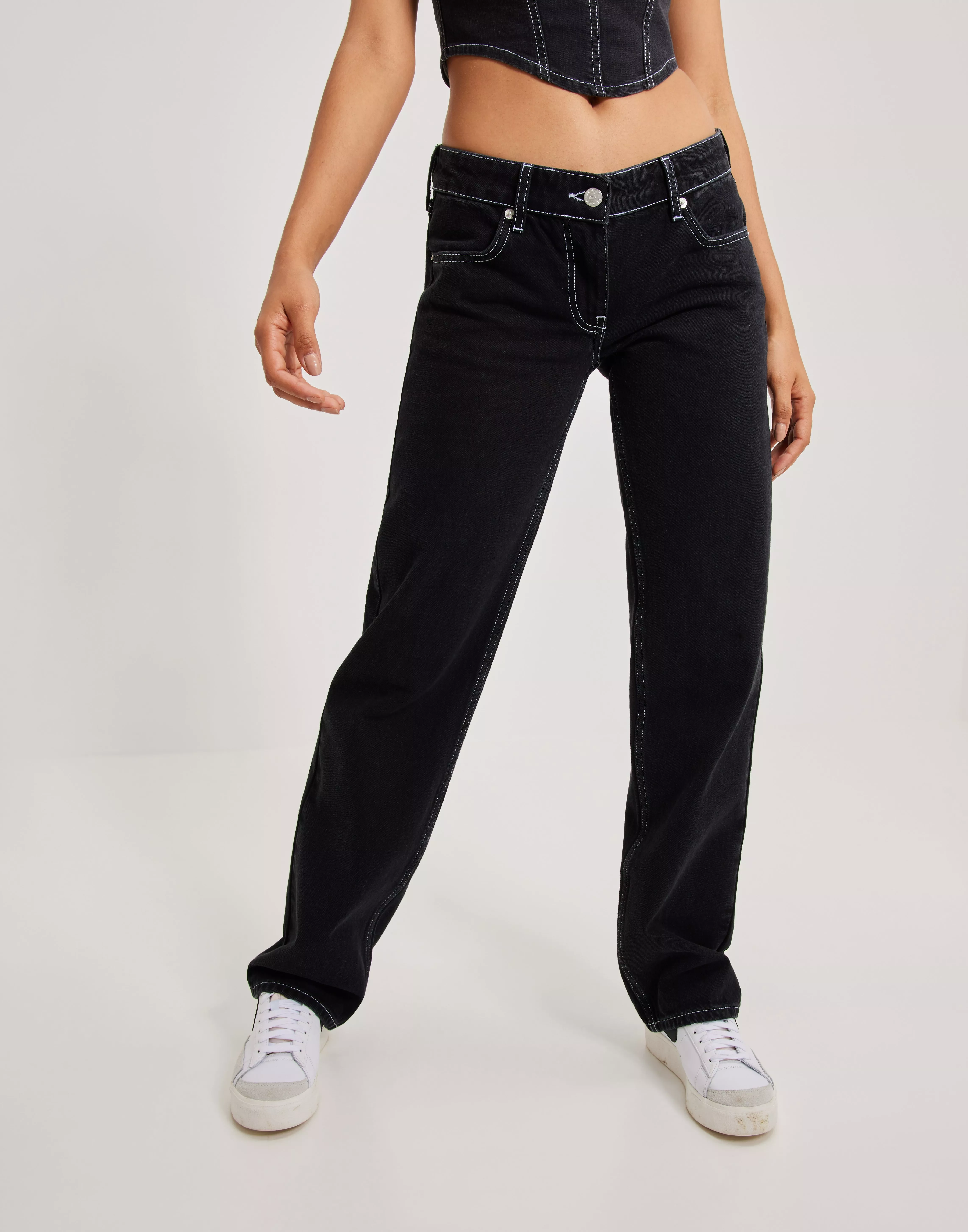 Buy Nelly Low Waist Contrast Seam Jeans - Black | Nelly.com
