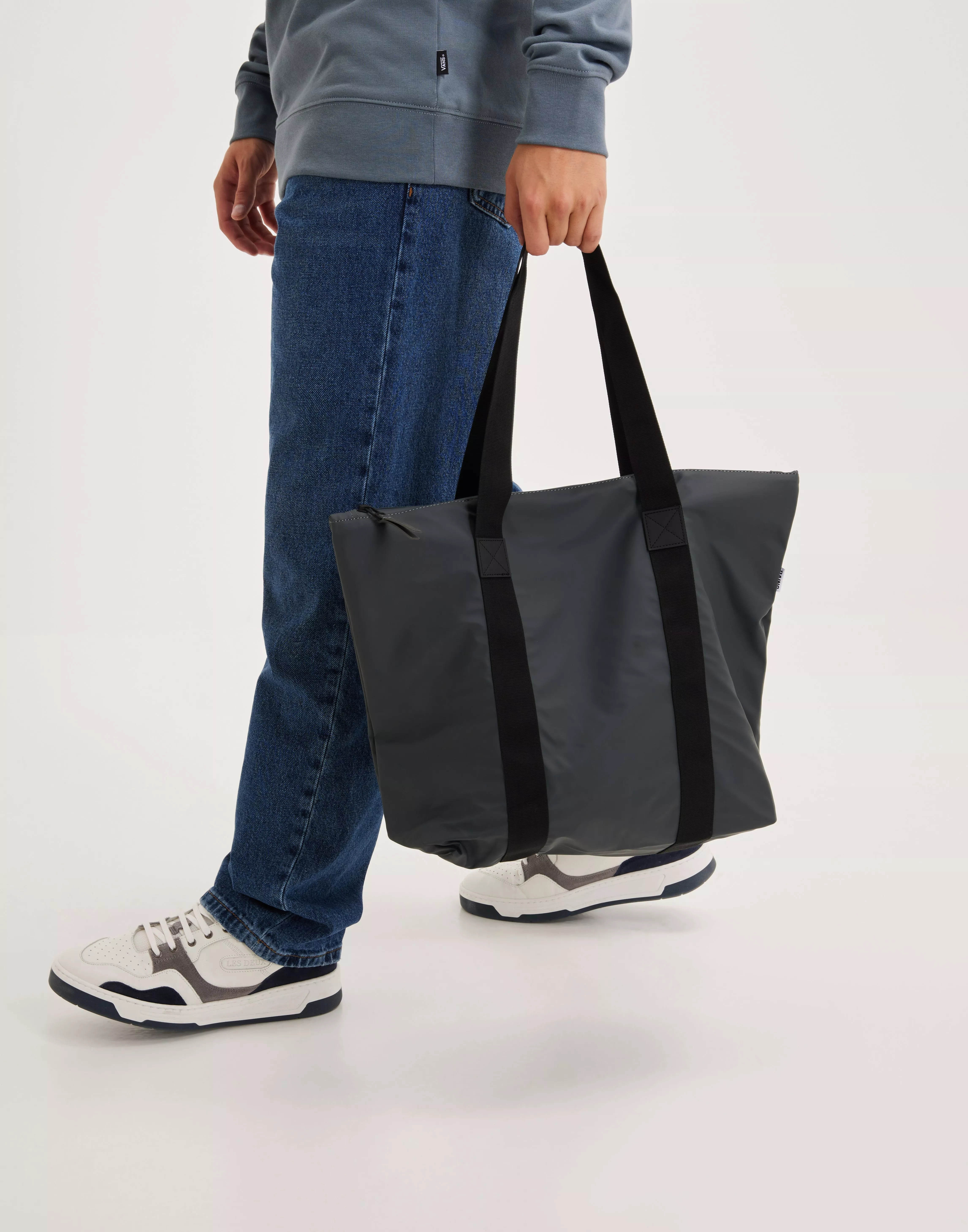 Rains tote best sale bag rush black