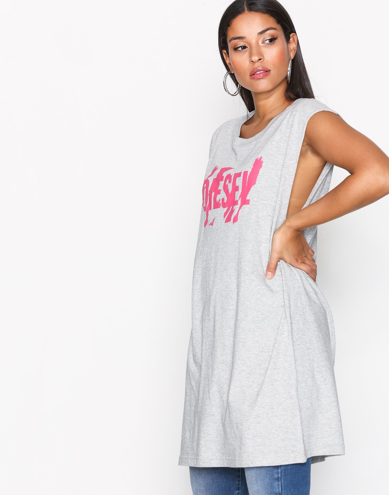Nelly.com SE - T-LUCAS-CO-A SINGLET 239.00 (398.00)