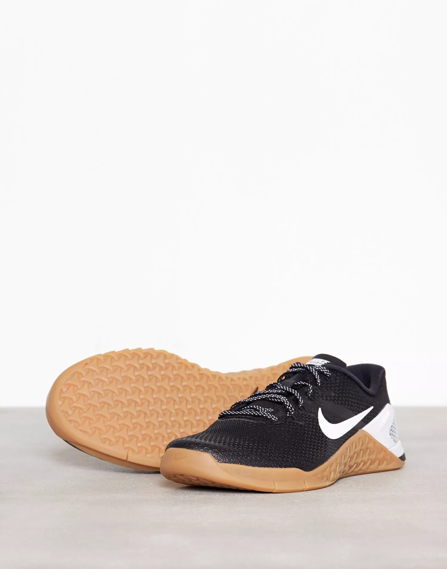 Nike metcon 4 - men's black/white/gum hotsell