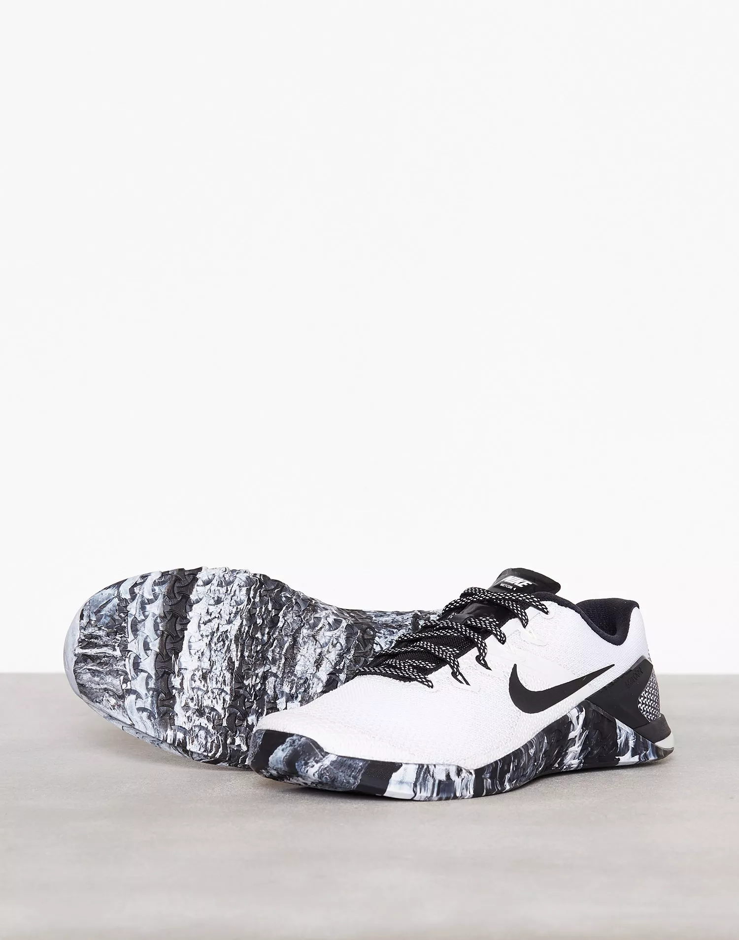 Nike metcon 4 store white sail black