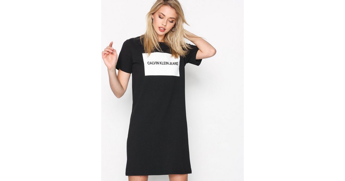 Calvin klein hotsell institutional logo dress