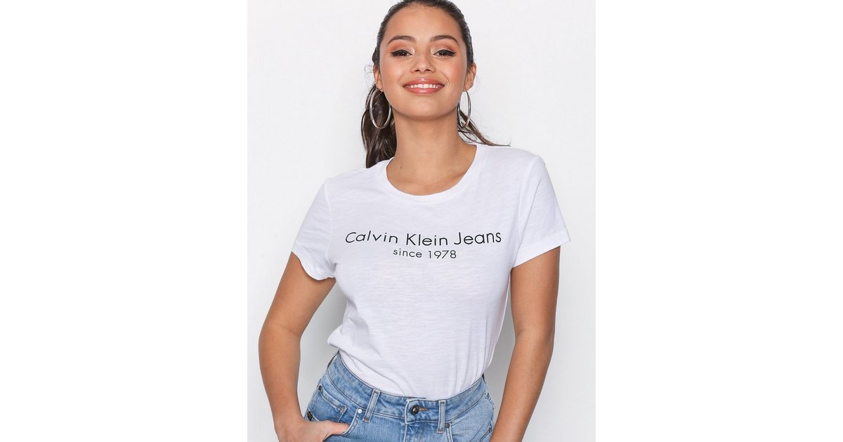 Buy Calvin Klein Jeans Tamar 49b cn tee s/s - Bright White 