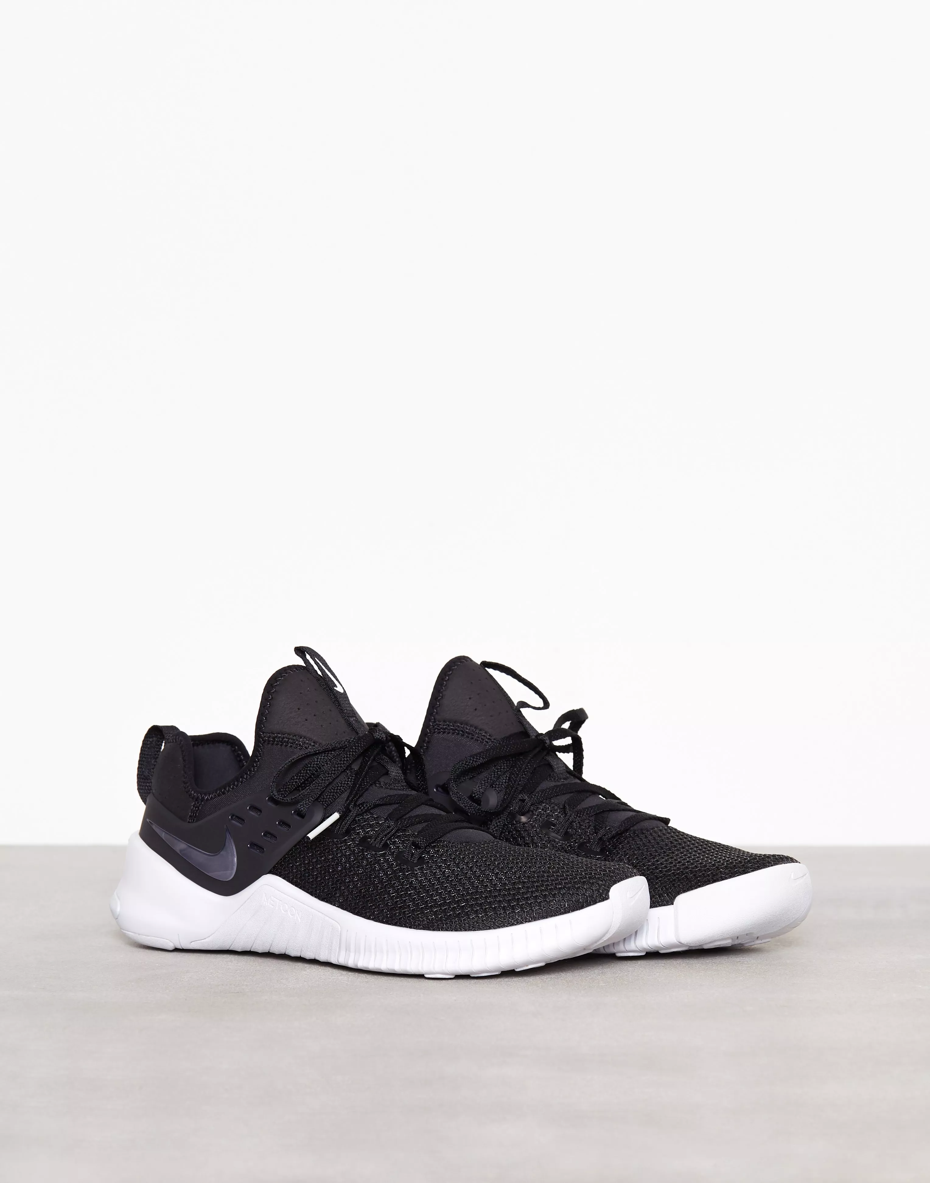 Free x metcon outlet black white