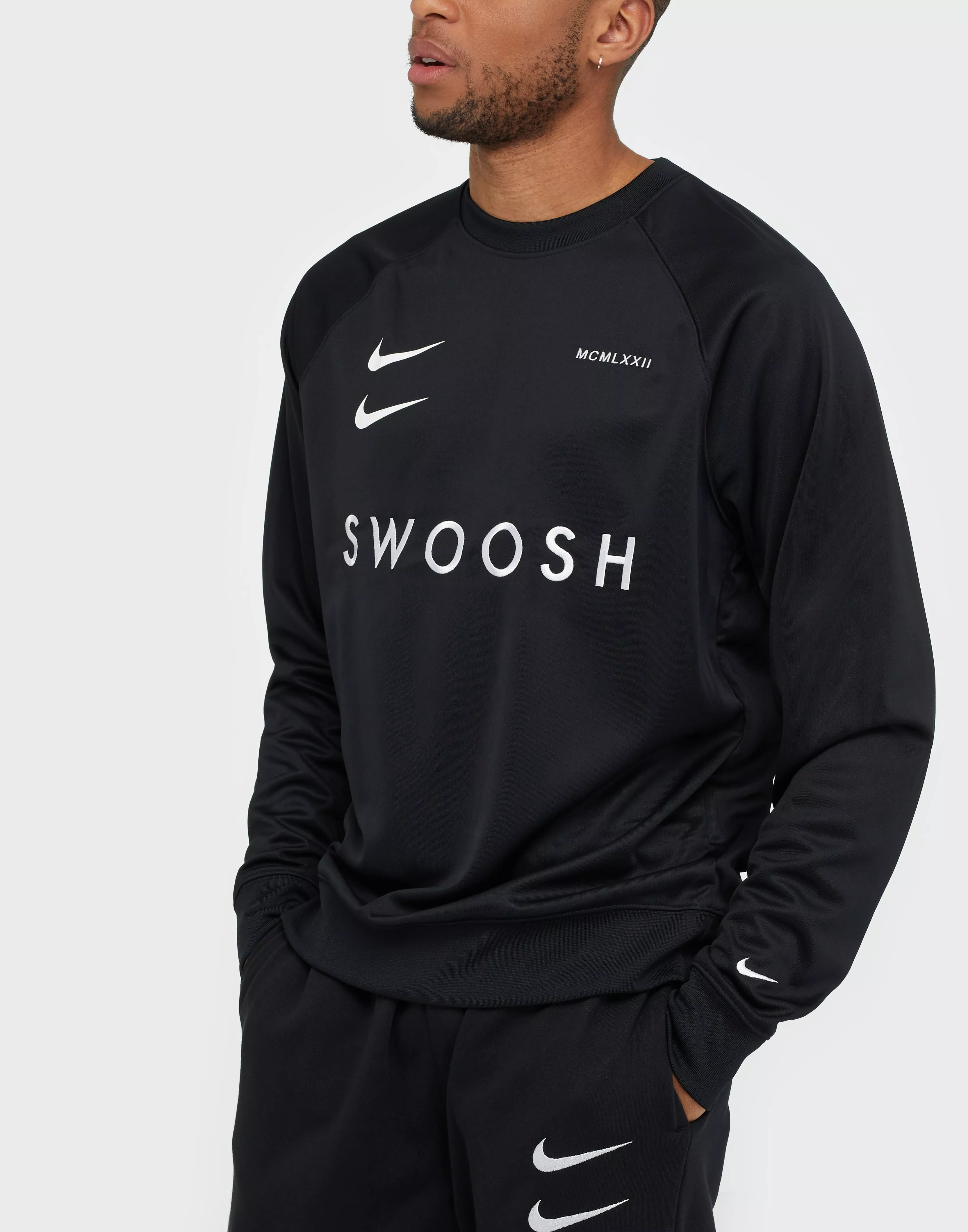 Moletom Fechado Nike Sportswear Nsw Rally Crew HB Preto - Compre