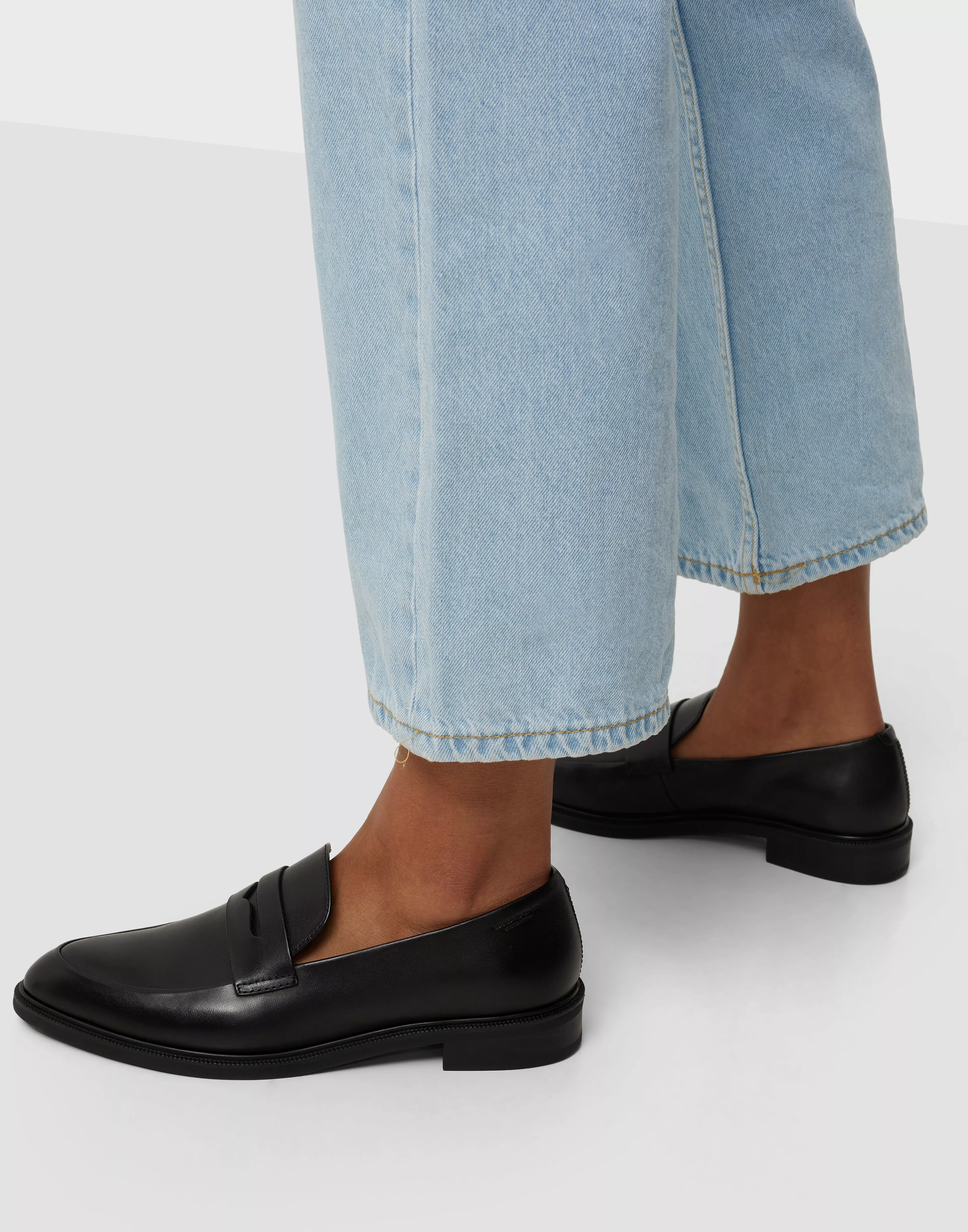 Vagabond Frances Loafers - Black | Nelly.com