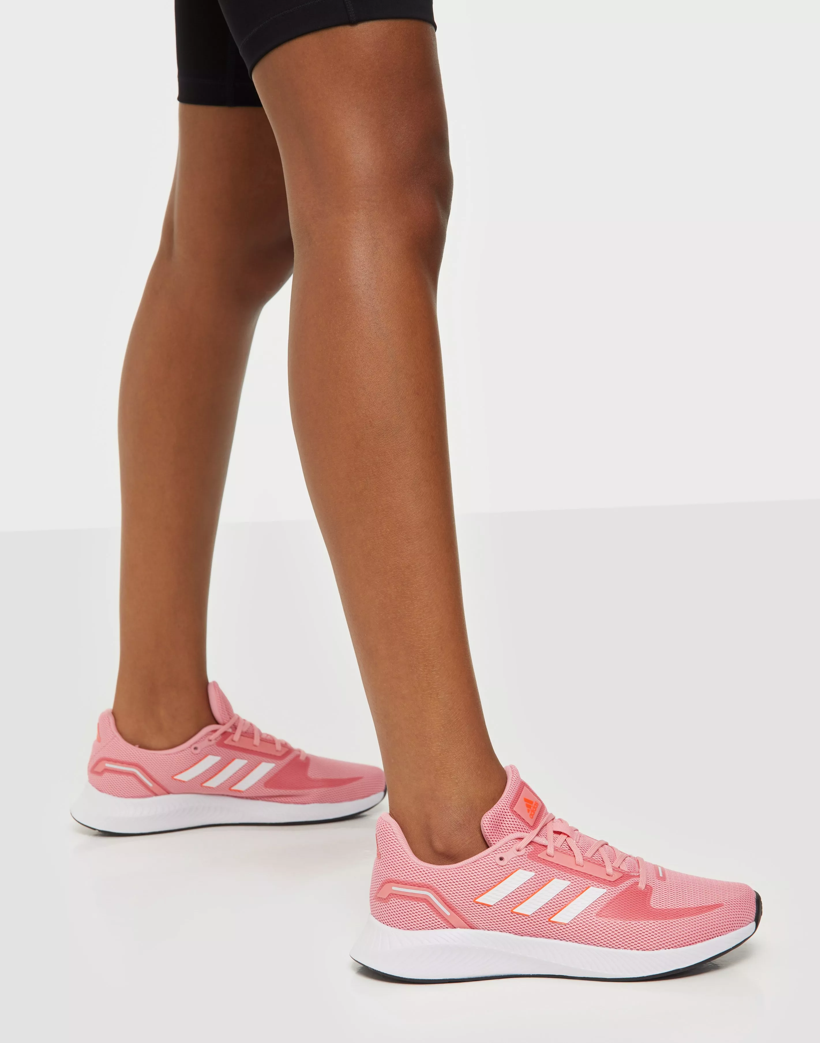 Adidas runfalcon shop shoes pink