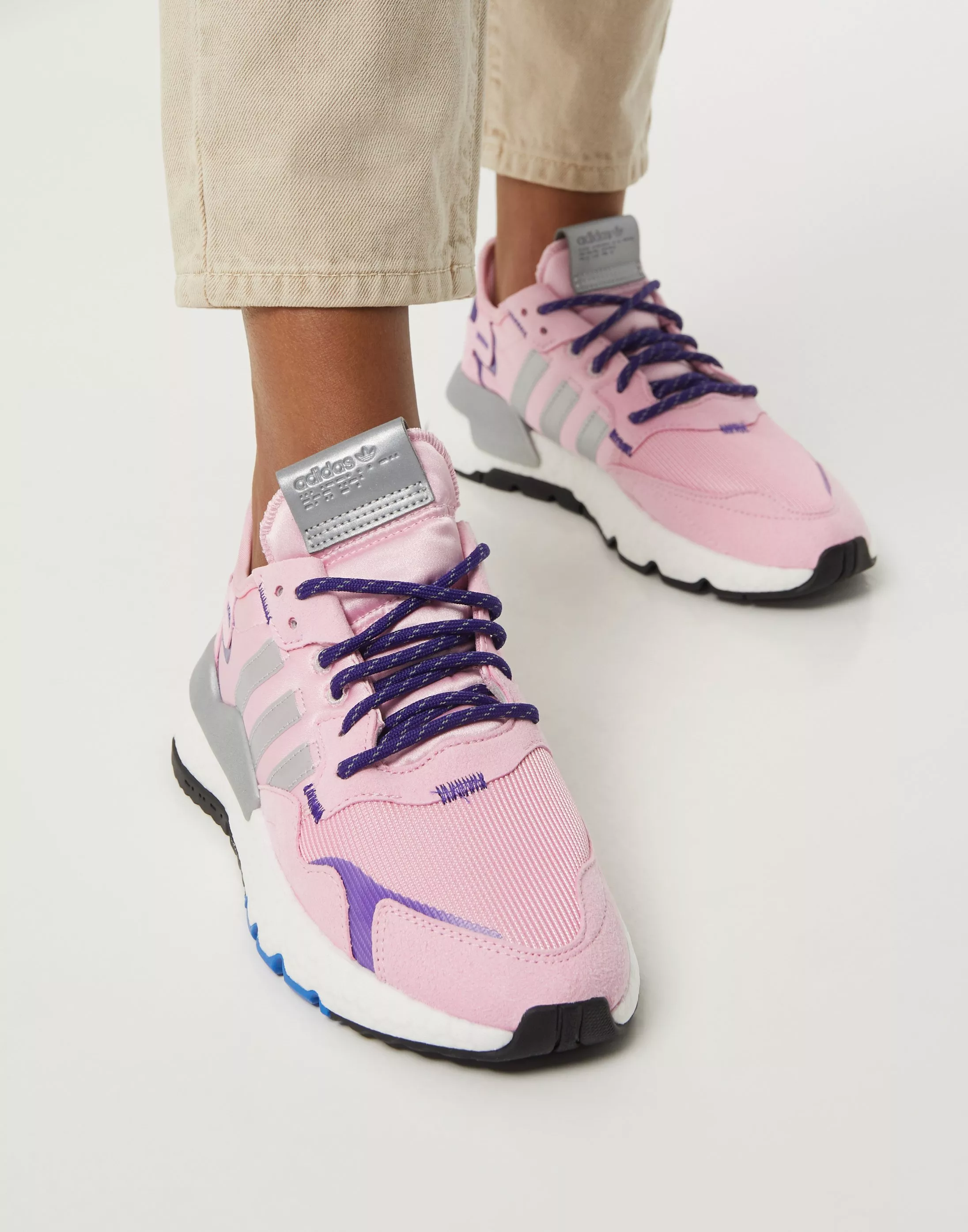 Adidas originals 2025 nite jogger rosa