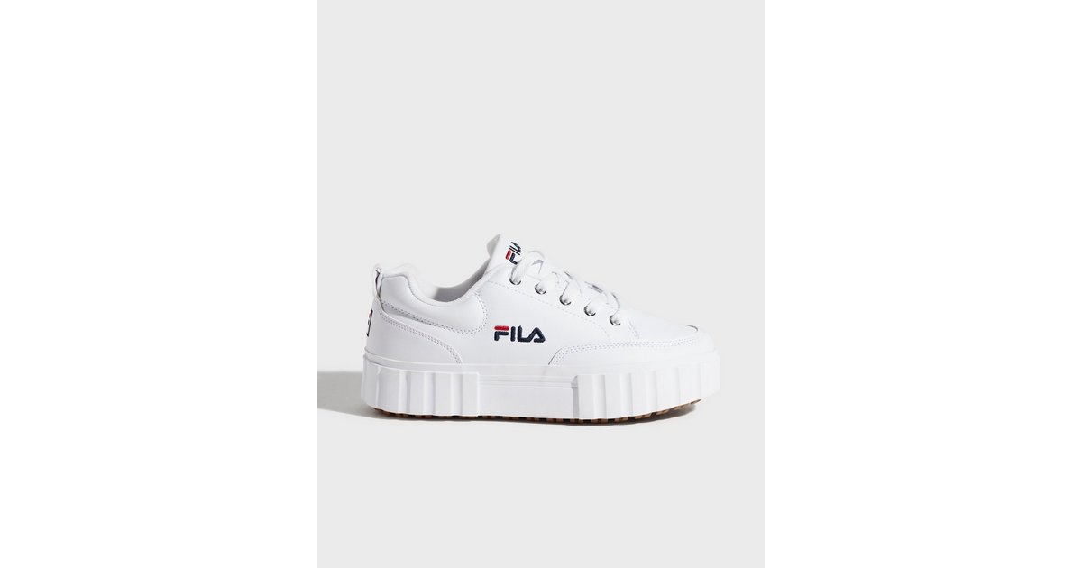 Fila sandblast best sale low wmn white