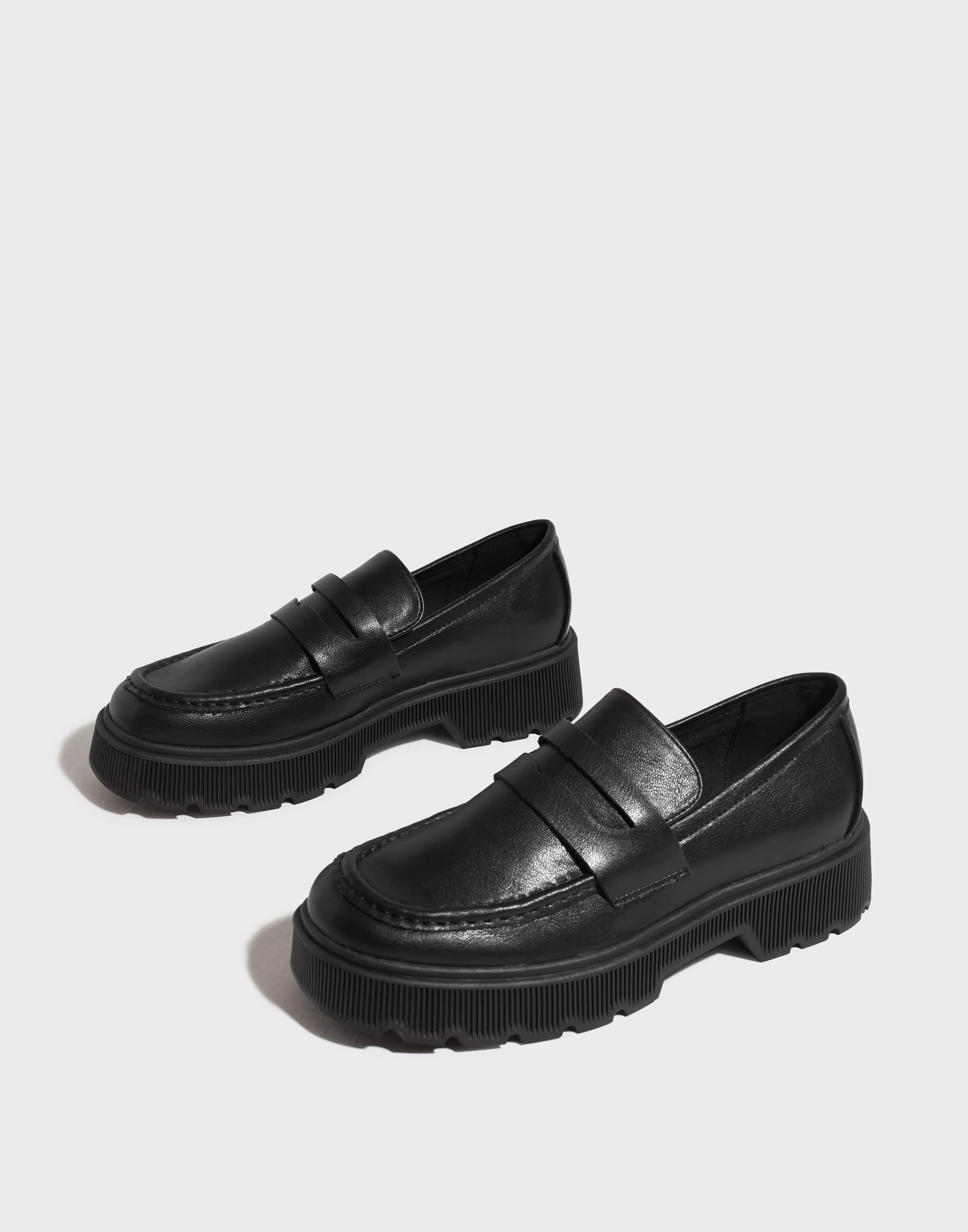 Buy Duffy Loafer - Black Nelly.com