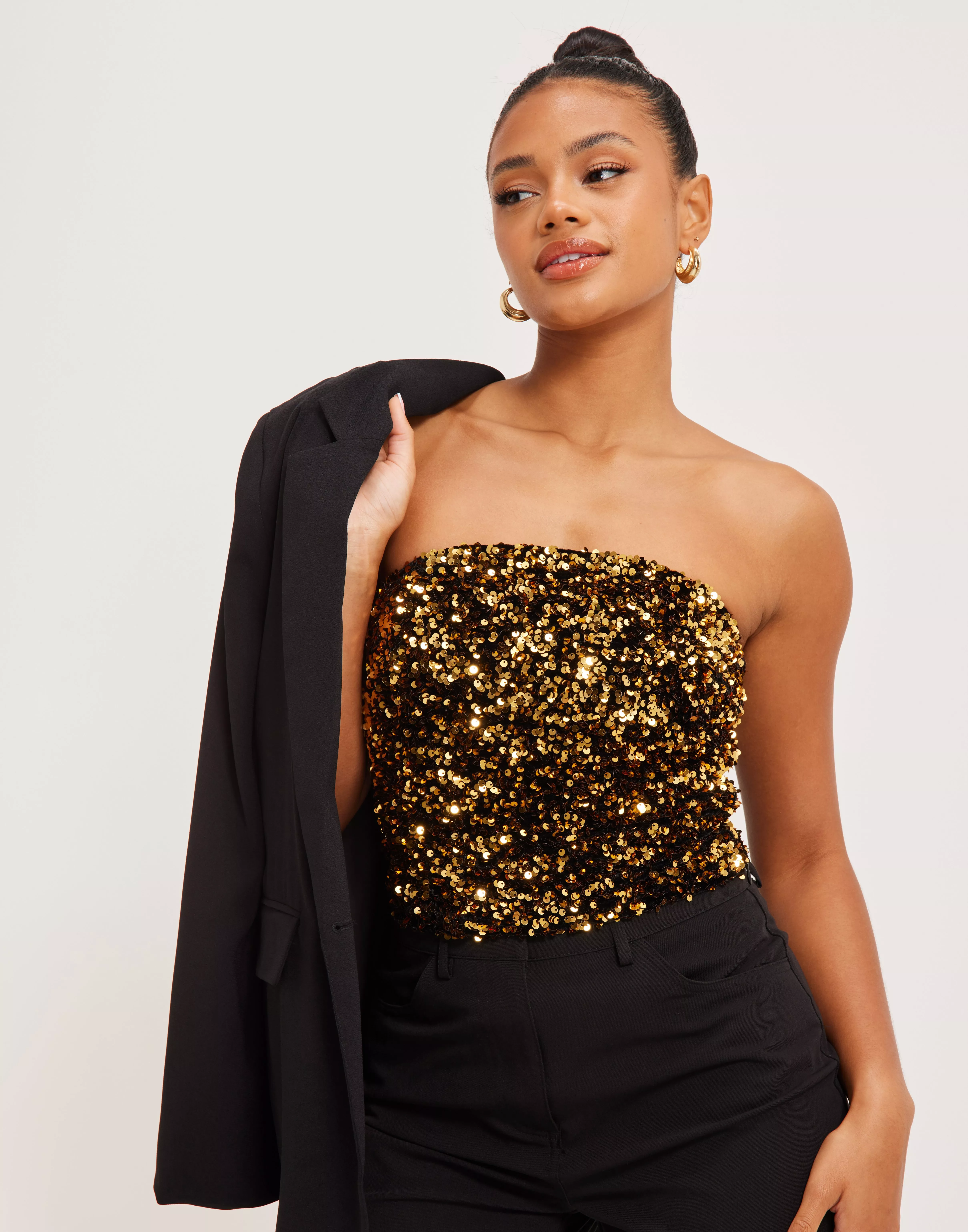 Buy Nelly Sequin Top - Gold/Black | Nelly.com