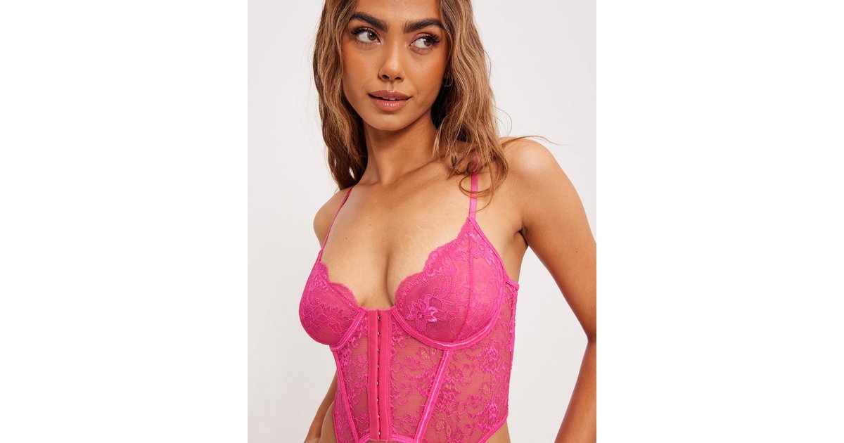 Missguided lace bodysuit in pink