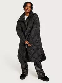 JXLENORA SHINY QUILTED COAT SN