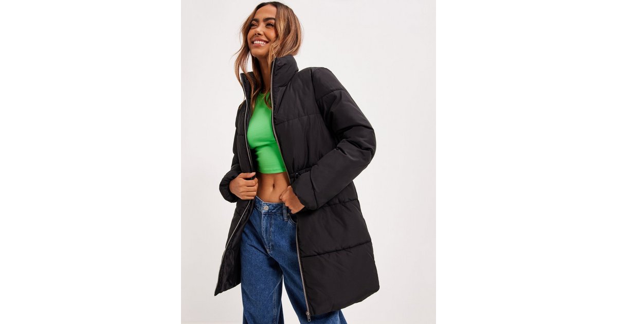 jdy padded jacket in black
