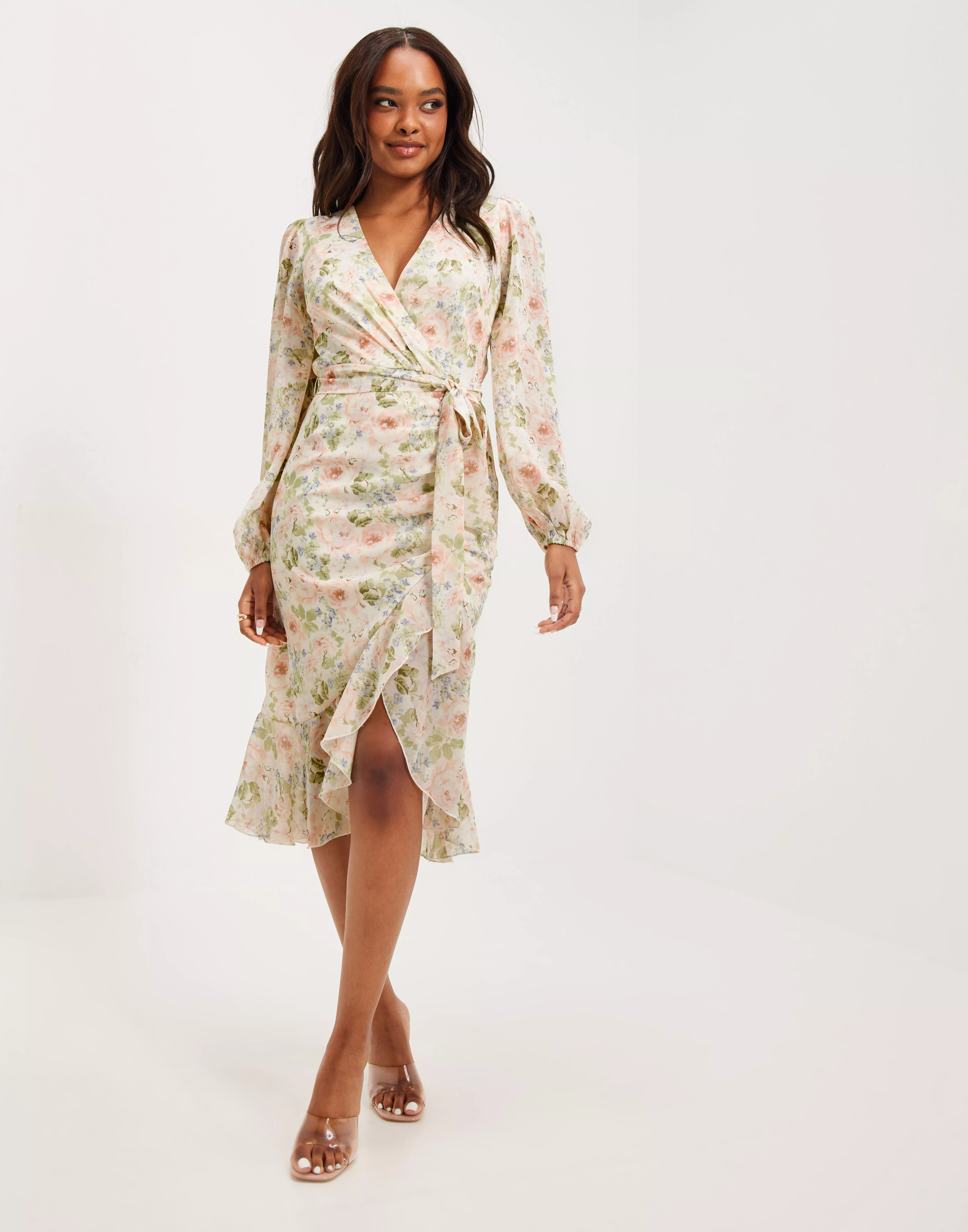 Wrap dress with store flounces