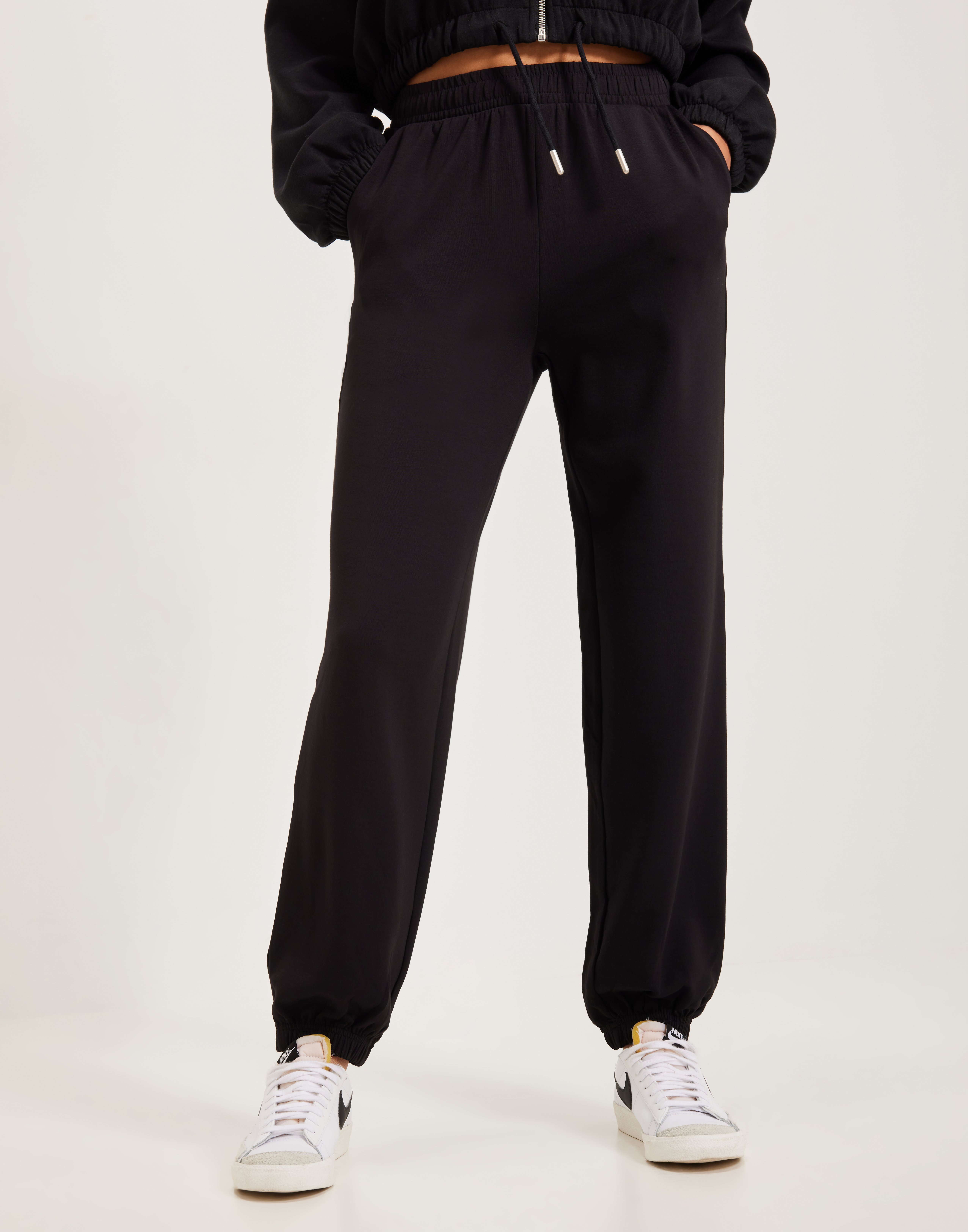 weekday thriller suit joggers