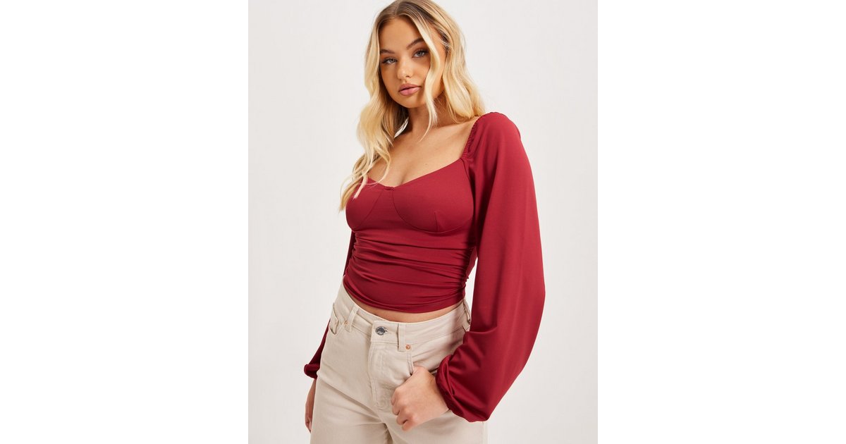 Buy NLY Trend Stunning Balloon Sleeve Top - Red | Nelly.com