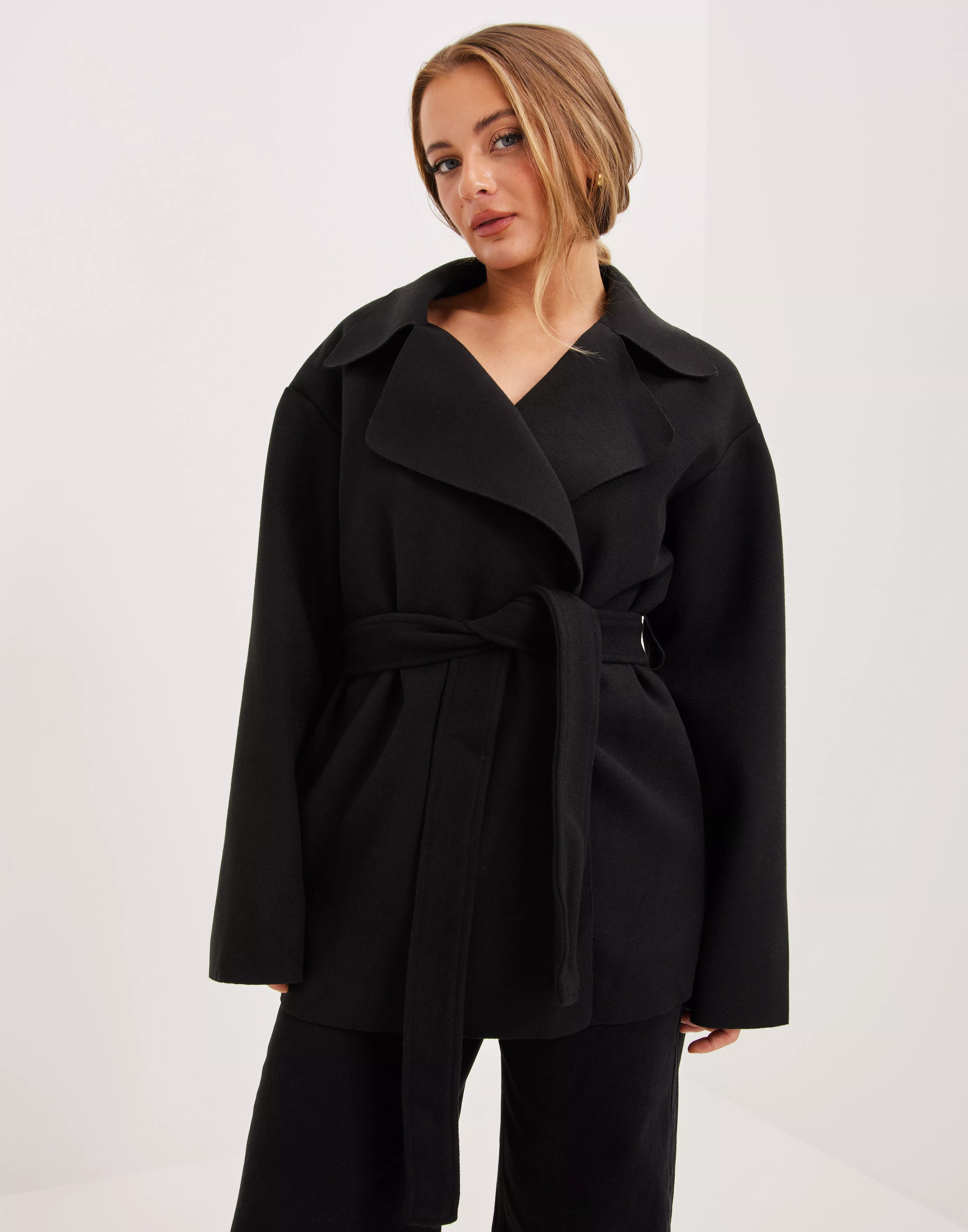 Buy Nelly Clean Belted Jacket - Black | Nelly.com
