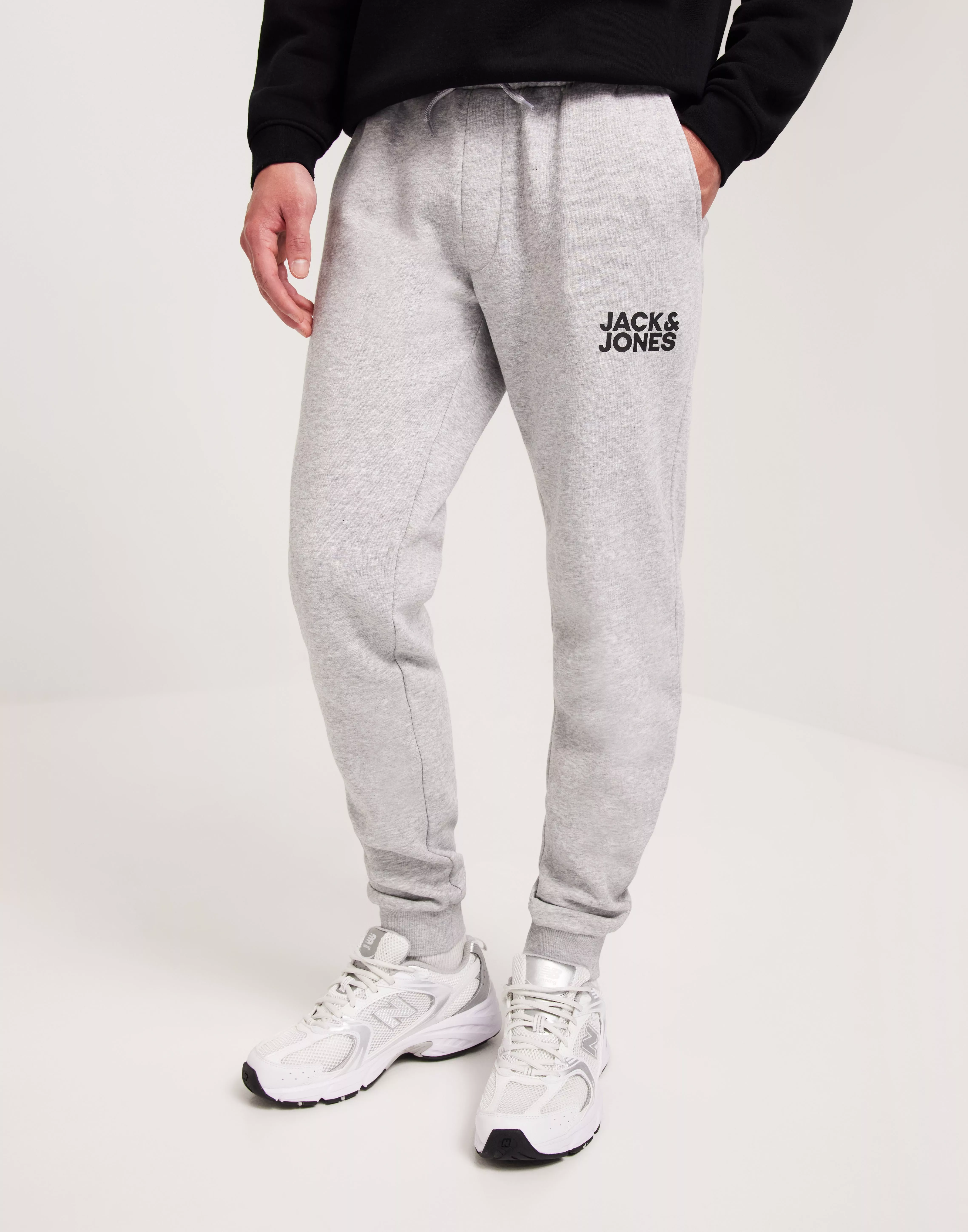 Jack n 2025 jones joggers