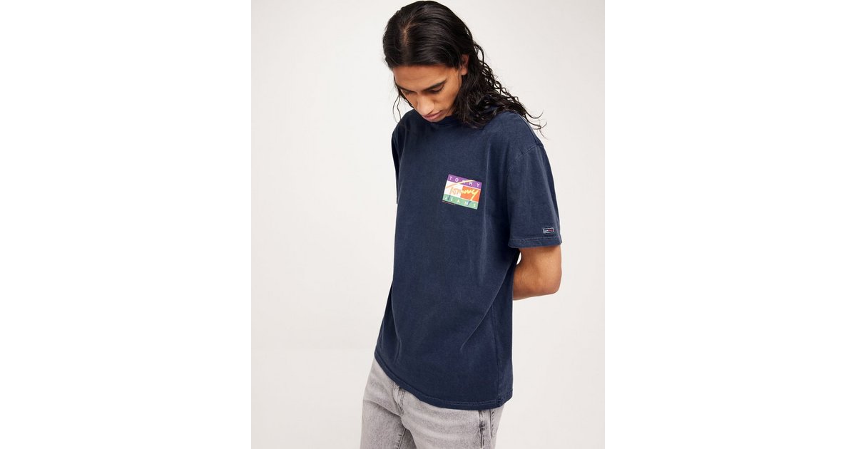 Buy Tommy Jeans TJM CLSC SIGNATURE POP FLAG TEE - Twilight Navy | NLYMAN | T-Shirts