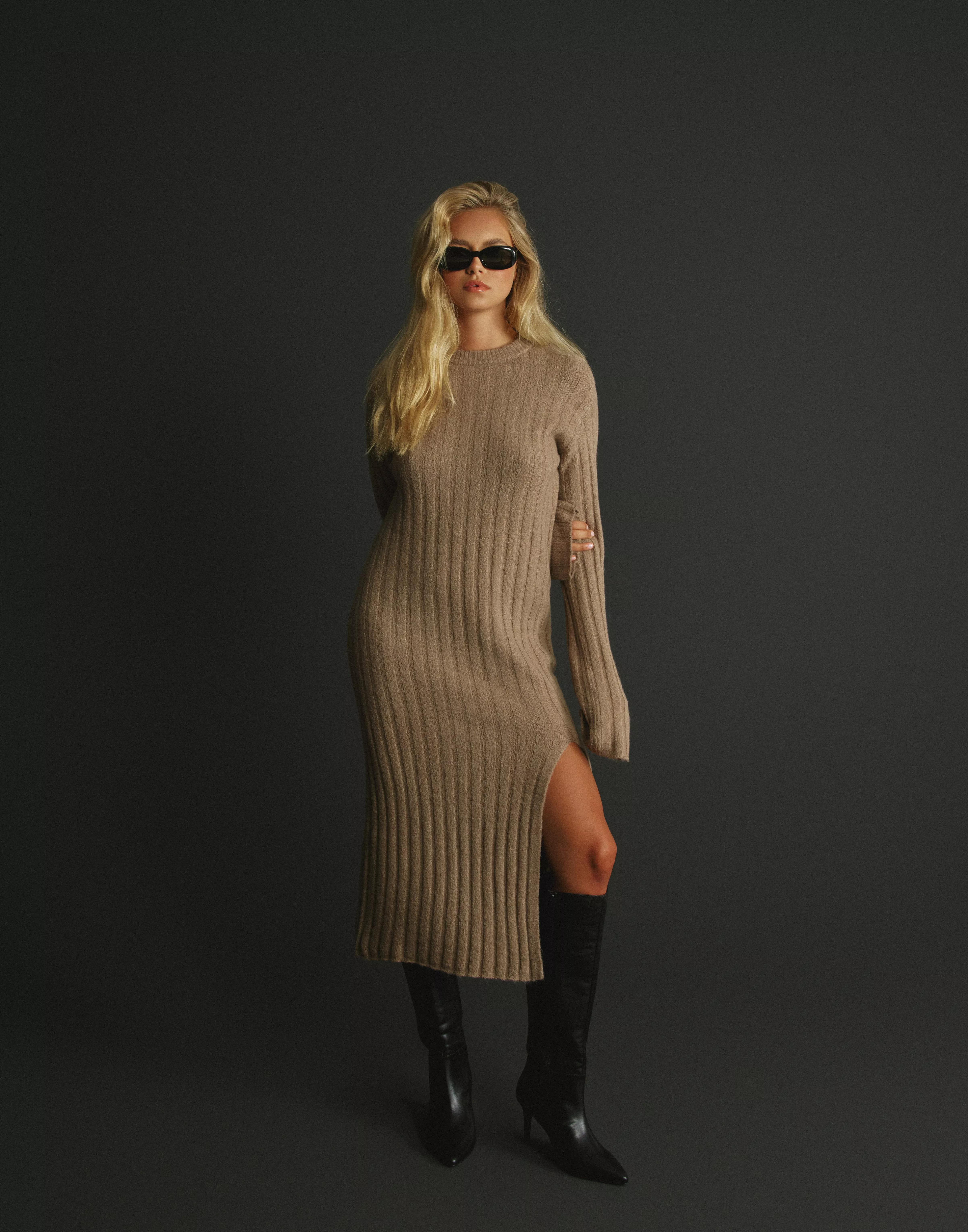 Osta Nelly Everyday Long Knit Dress - Taupe | Nelly.com