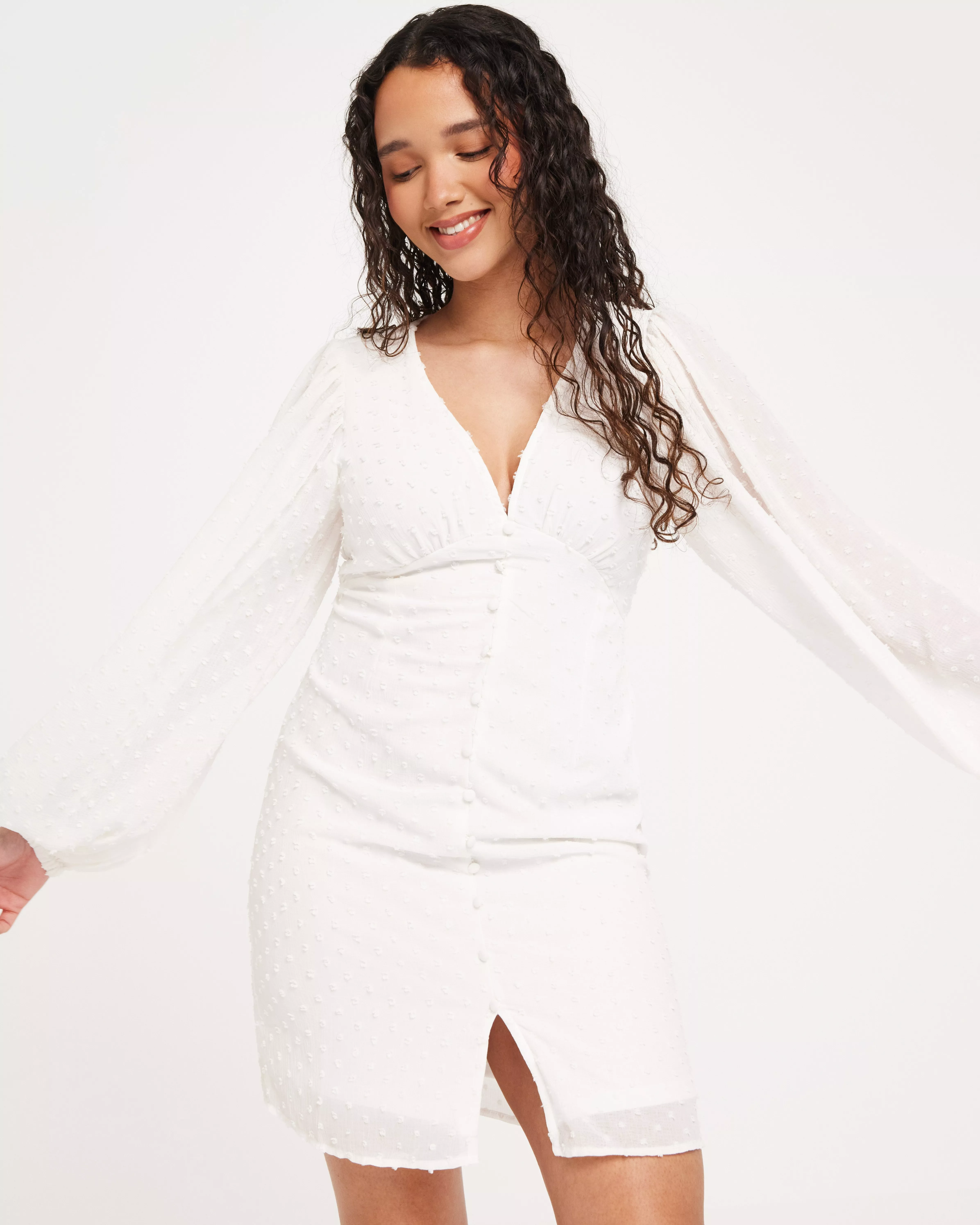Buy Vero Moda VMDORA SHORT - V-NECK White DRESS LS Snow DOBBY