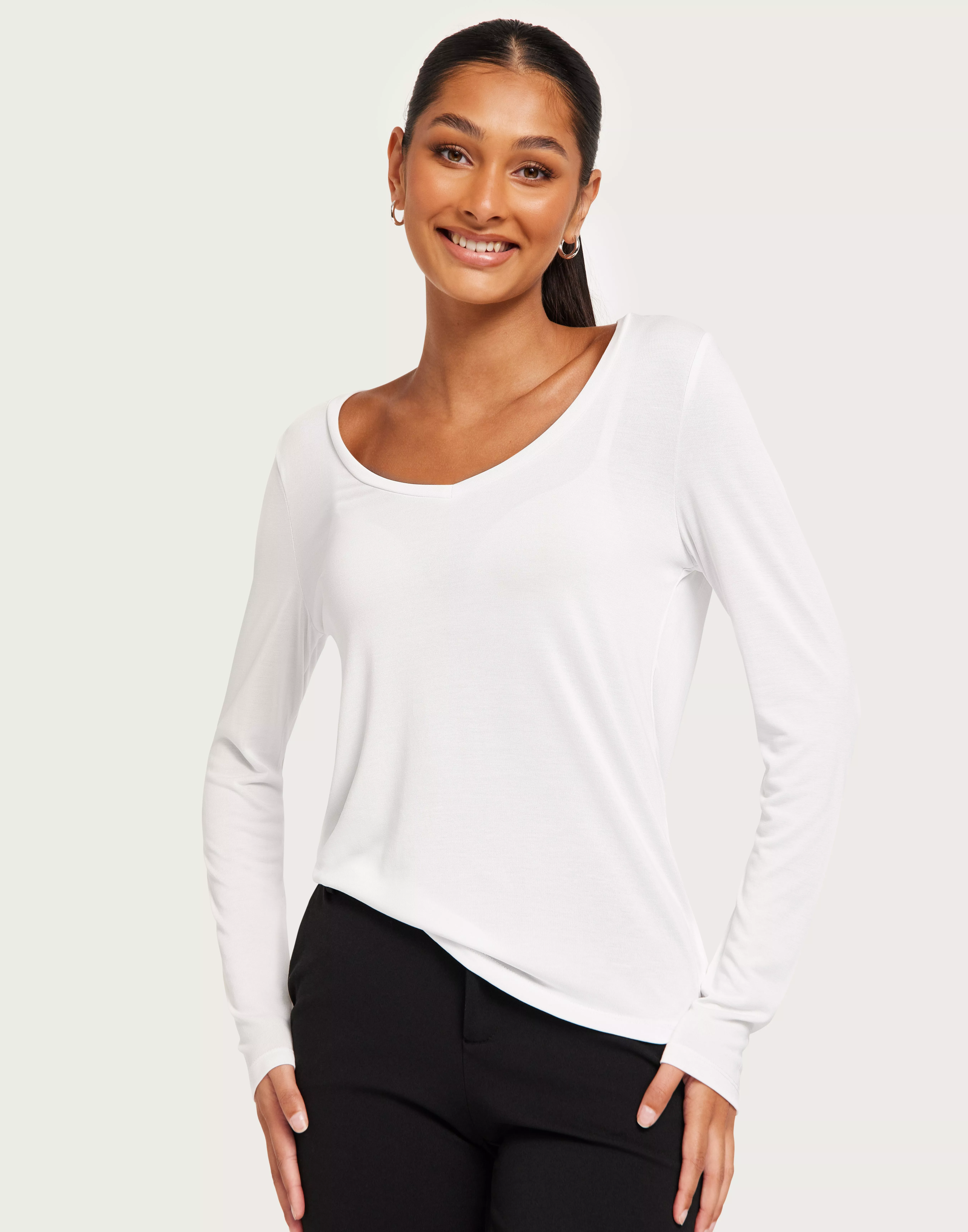 White Buy Pieces - BC NEW LS PCKAMALA NOOS TOP Bright