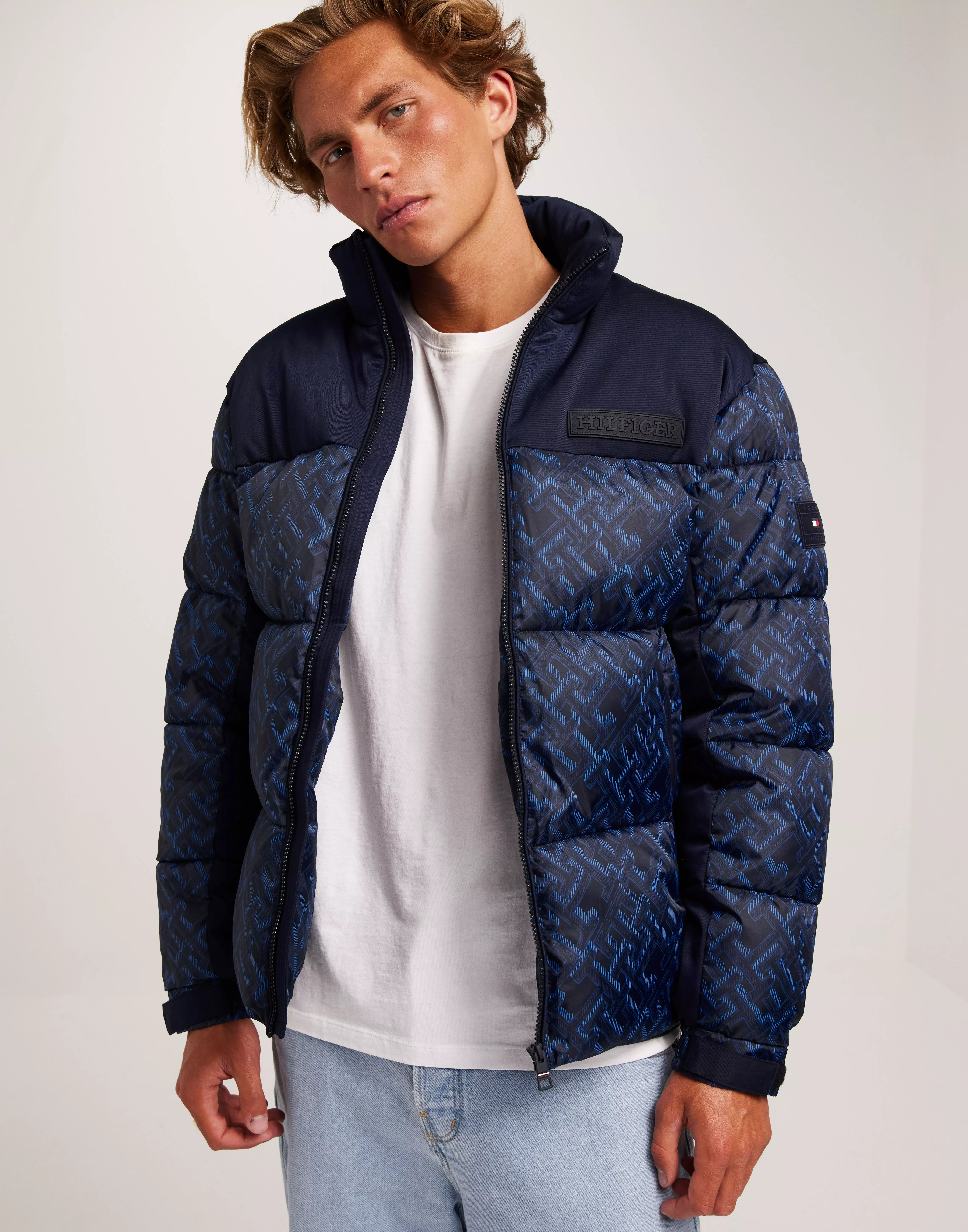 Tommy Hilfiger New York Monogram Prt Puffer Jkt - 230.93 €. Buy