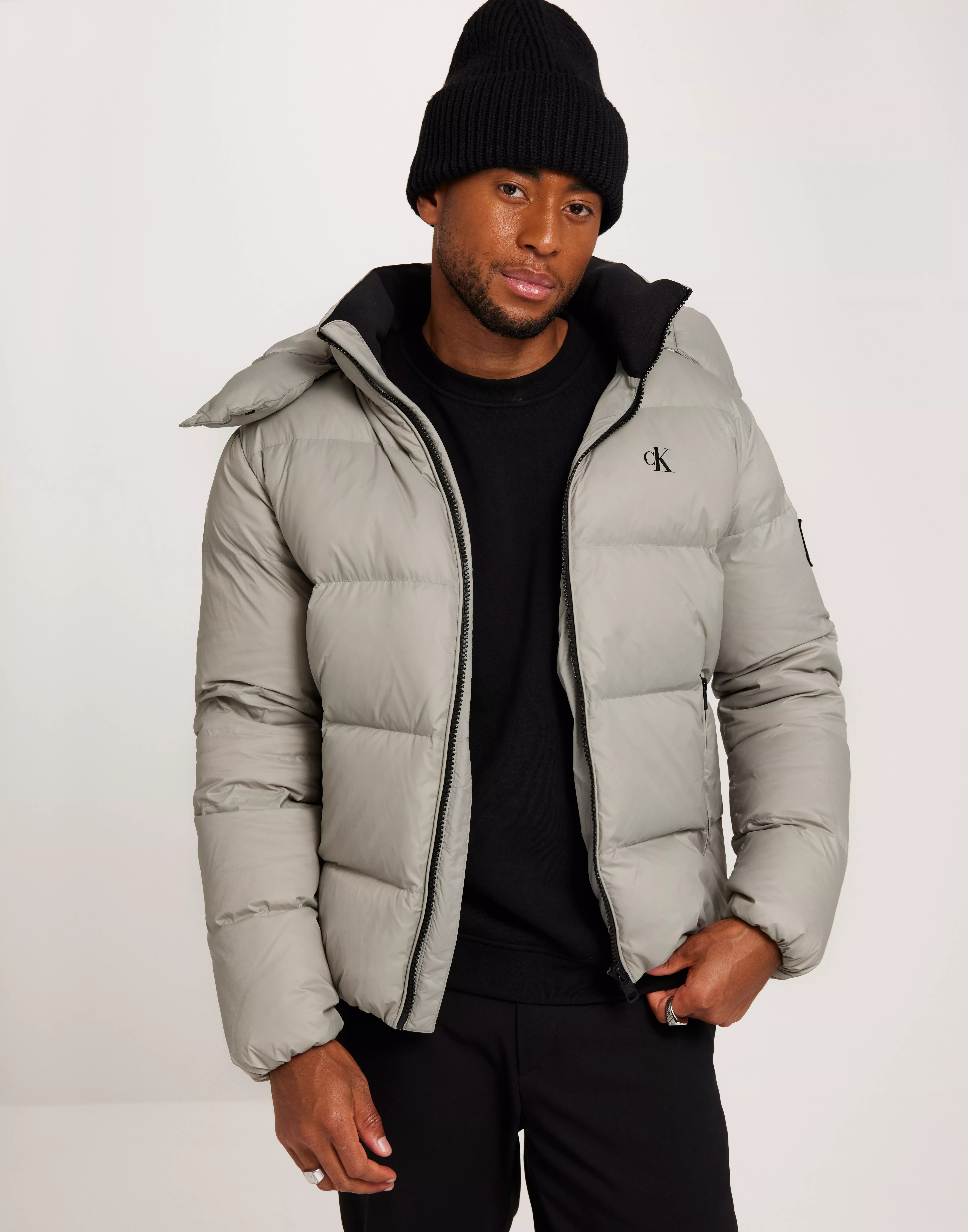 Calvin klein puffer cheap coat with knit sleeves