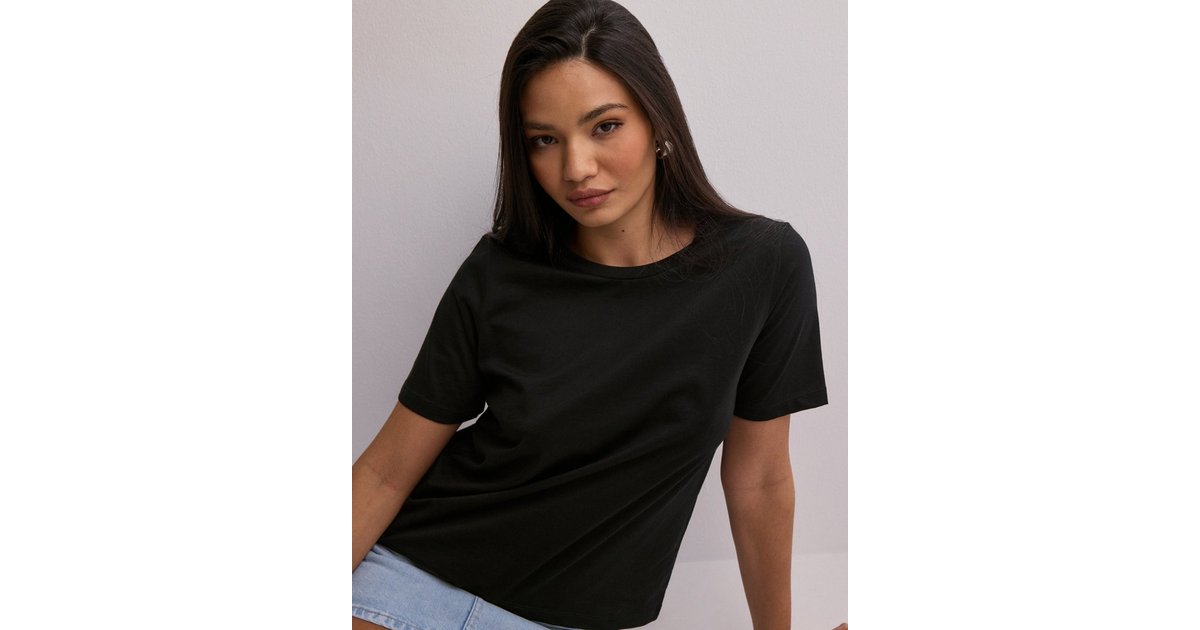Buy Only ONLONLY S/S TEE JRS NOOS - Black