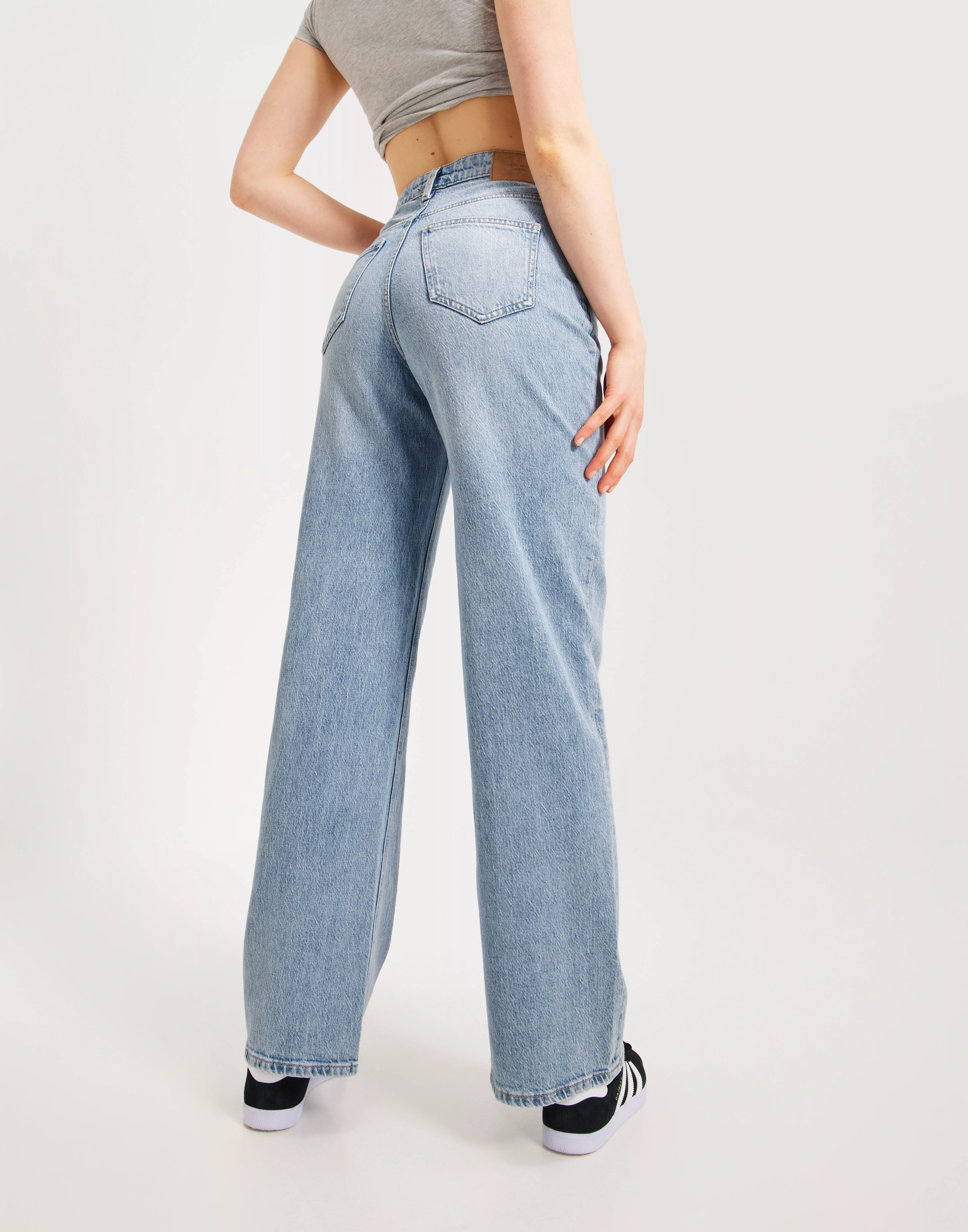 Vero moda hot sale cropped jeans