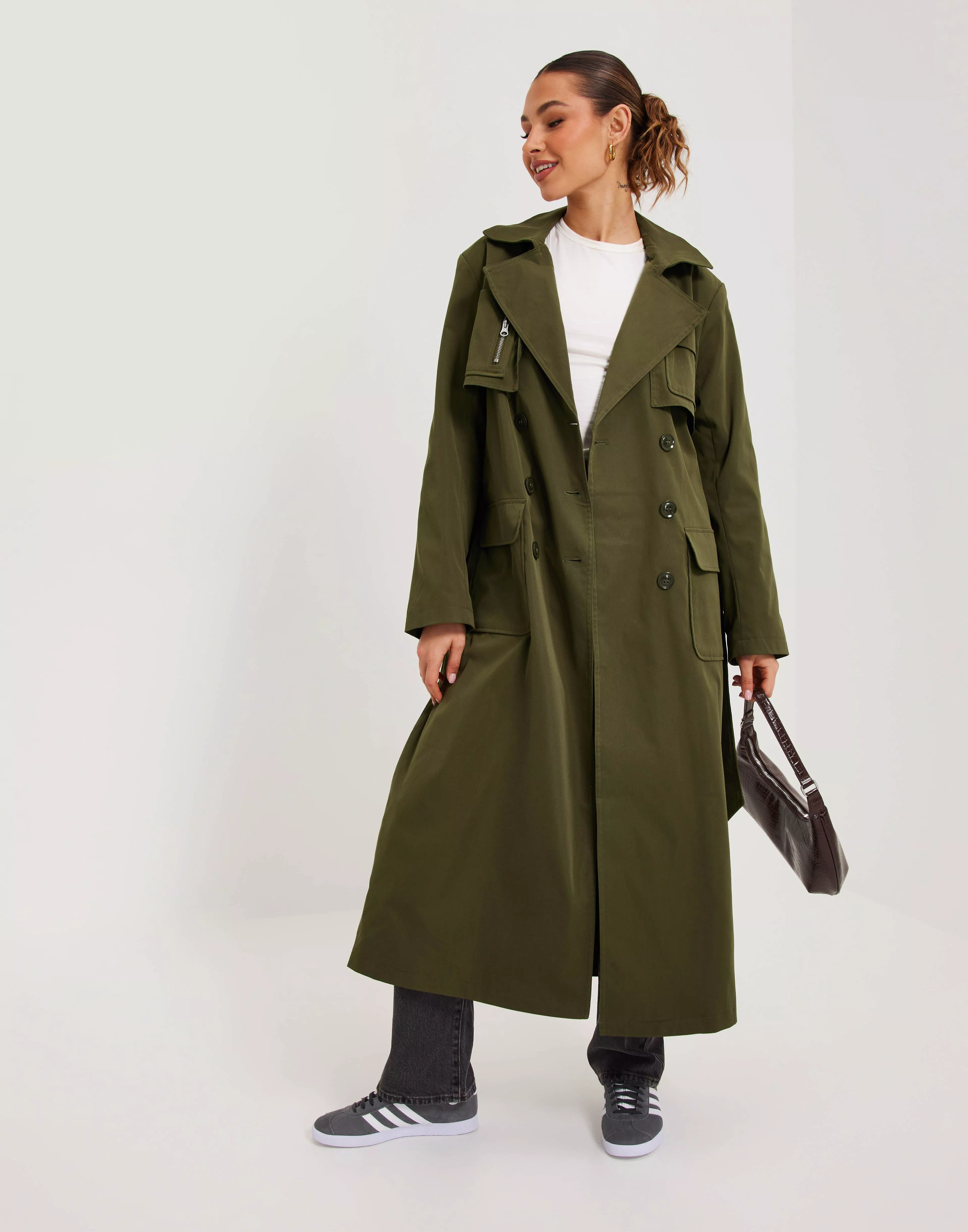 Trenchcoat only 2024