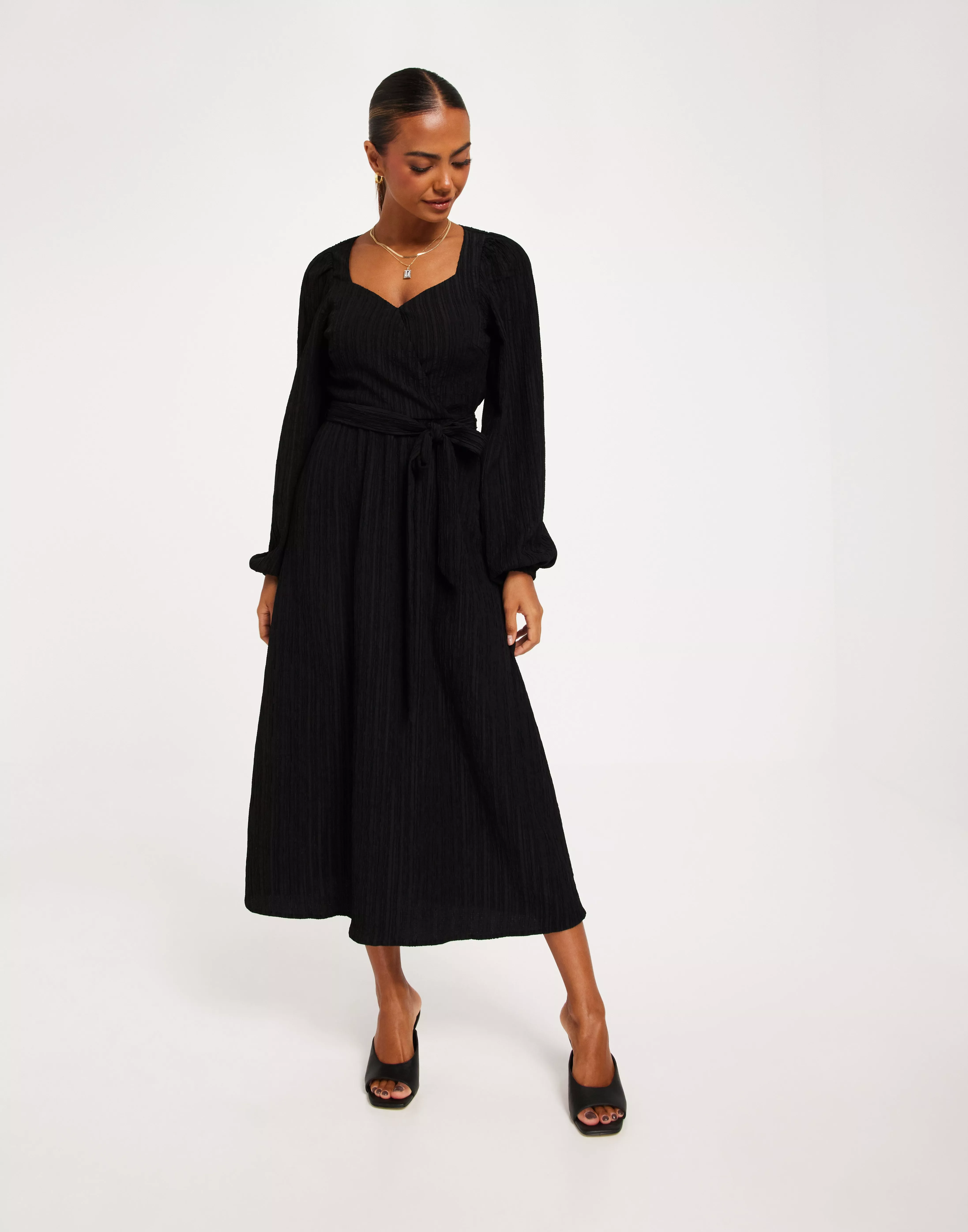 Kjøp Nelly Langermede kjoler Good Times Wrap Dress Nelly