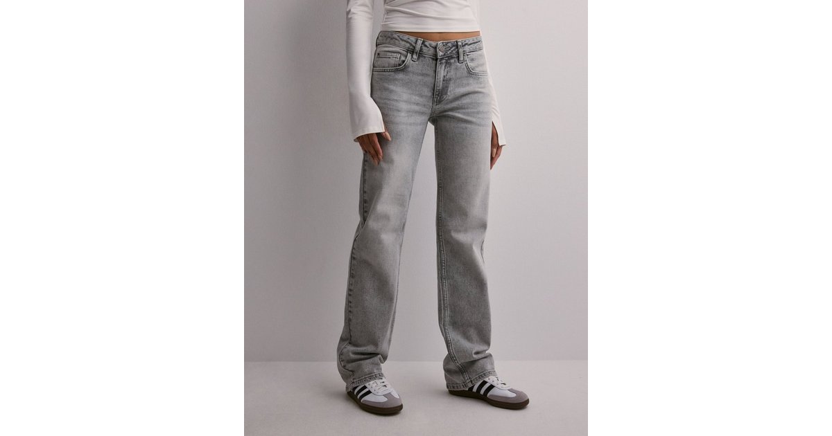 Kjøp Nelly Low waist jeans - Low Waist Straight Leg Jeans | Nelly