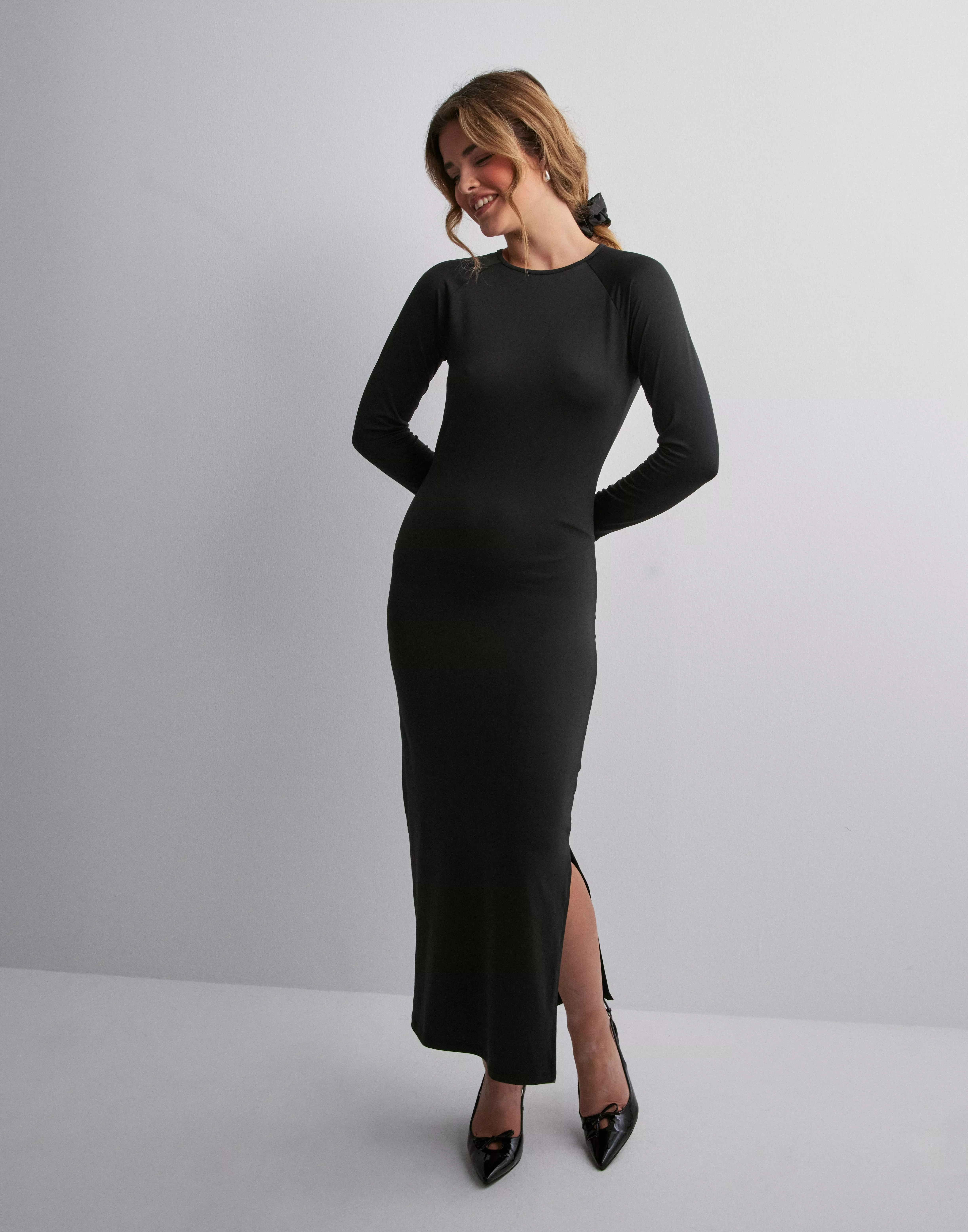 OPEN BACK JRS - ONLLILA Black DRESS CS Only Buy L/S