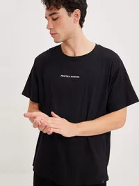 DP Statement Relaxed Tee