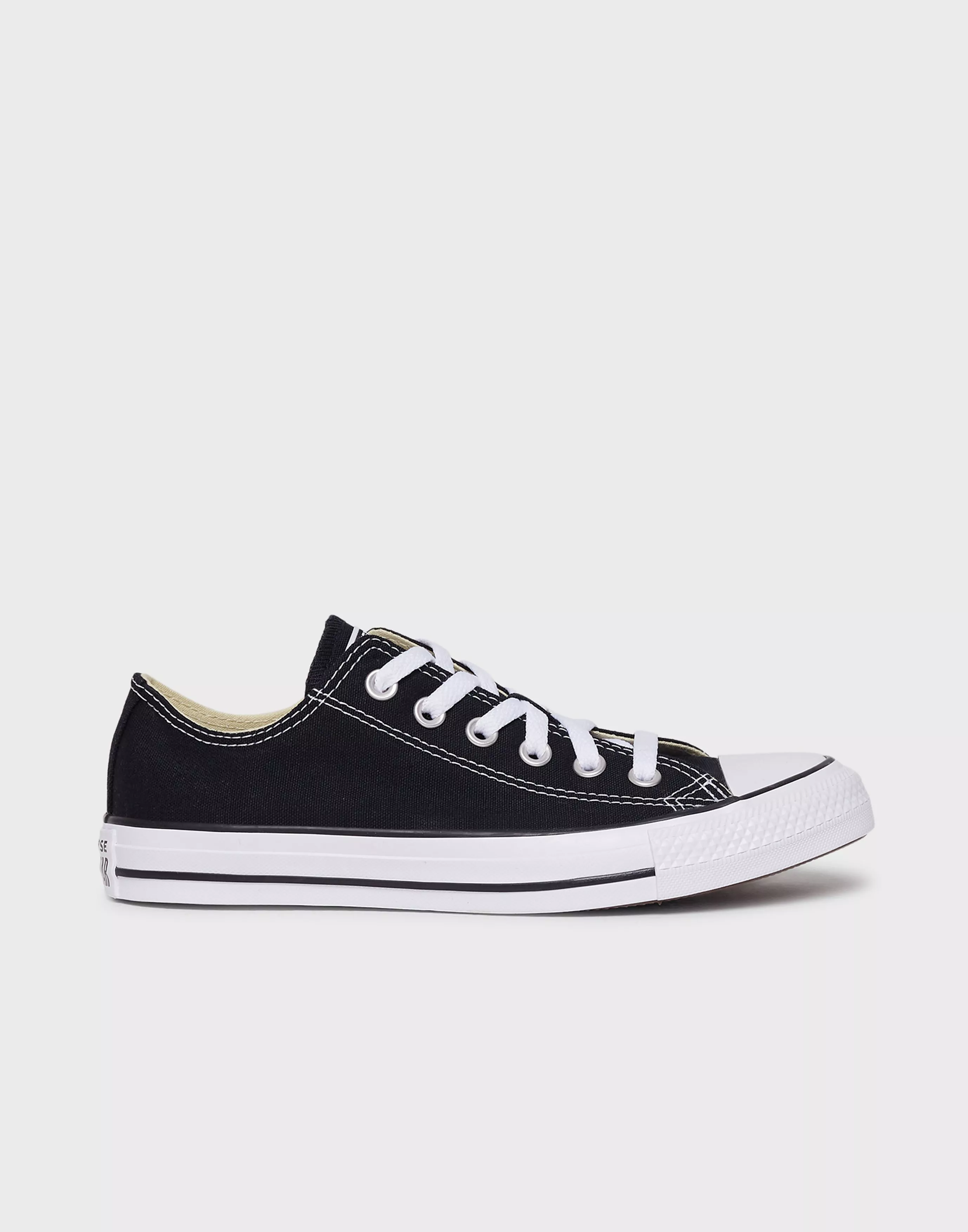 Black canvas 2024 converse all star