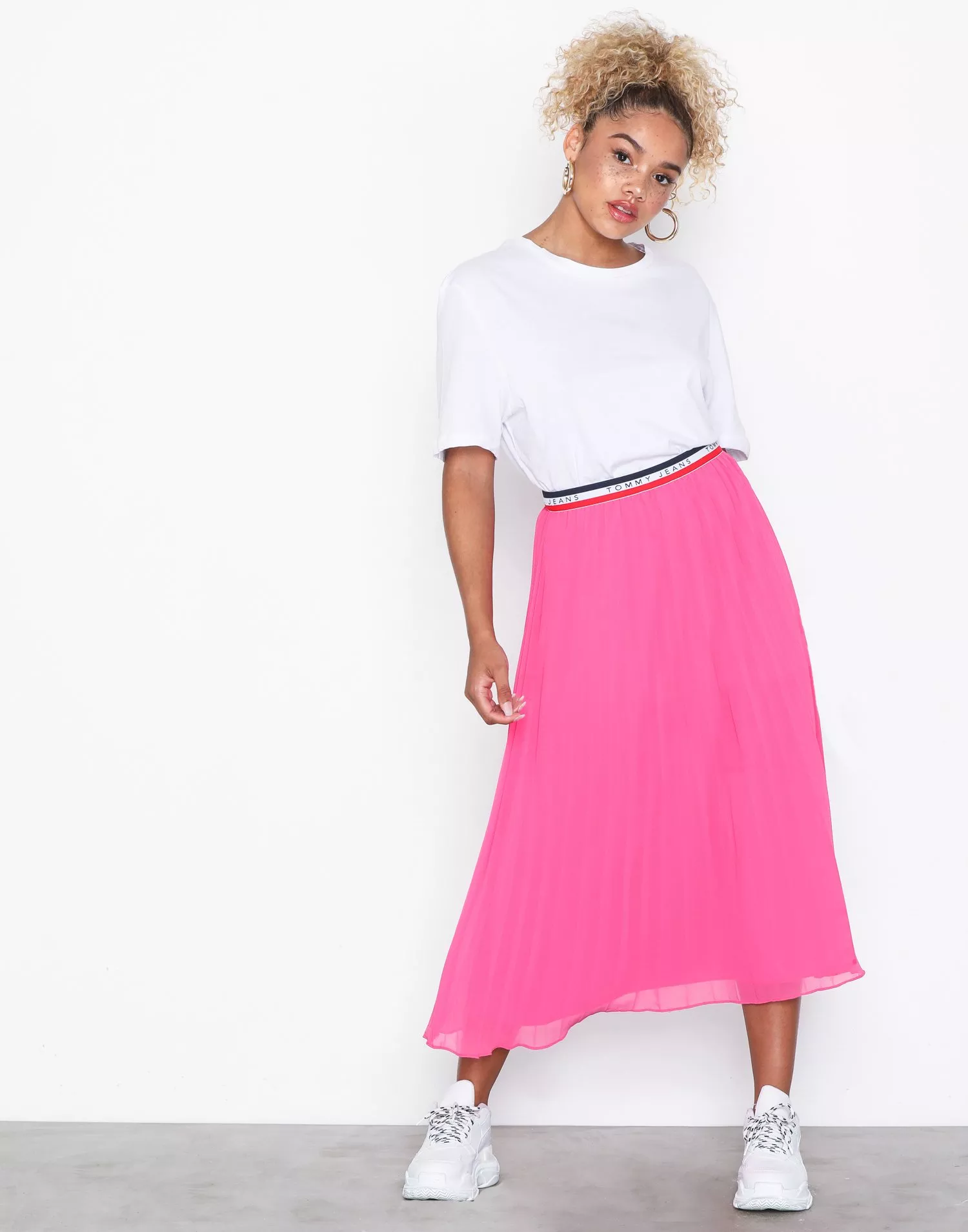 Tommy jeans on sale pleated skirt