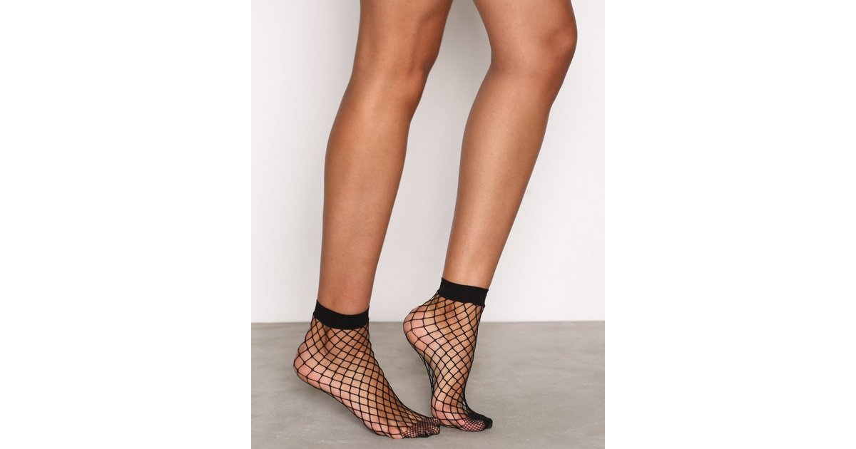 Fishnet socks new clearance look