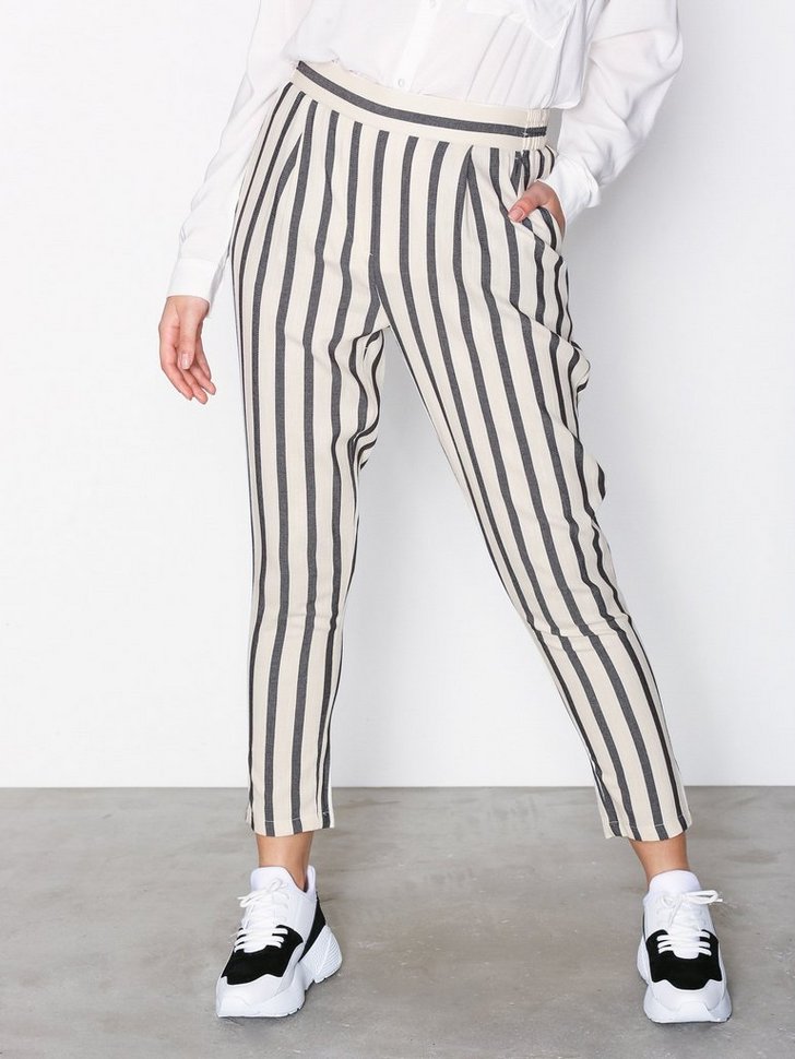 Nelly.com SE - Stripe Woven Tapered Trousers 228.00