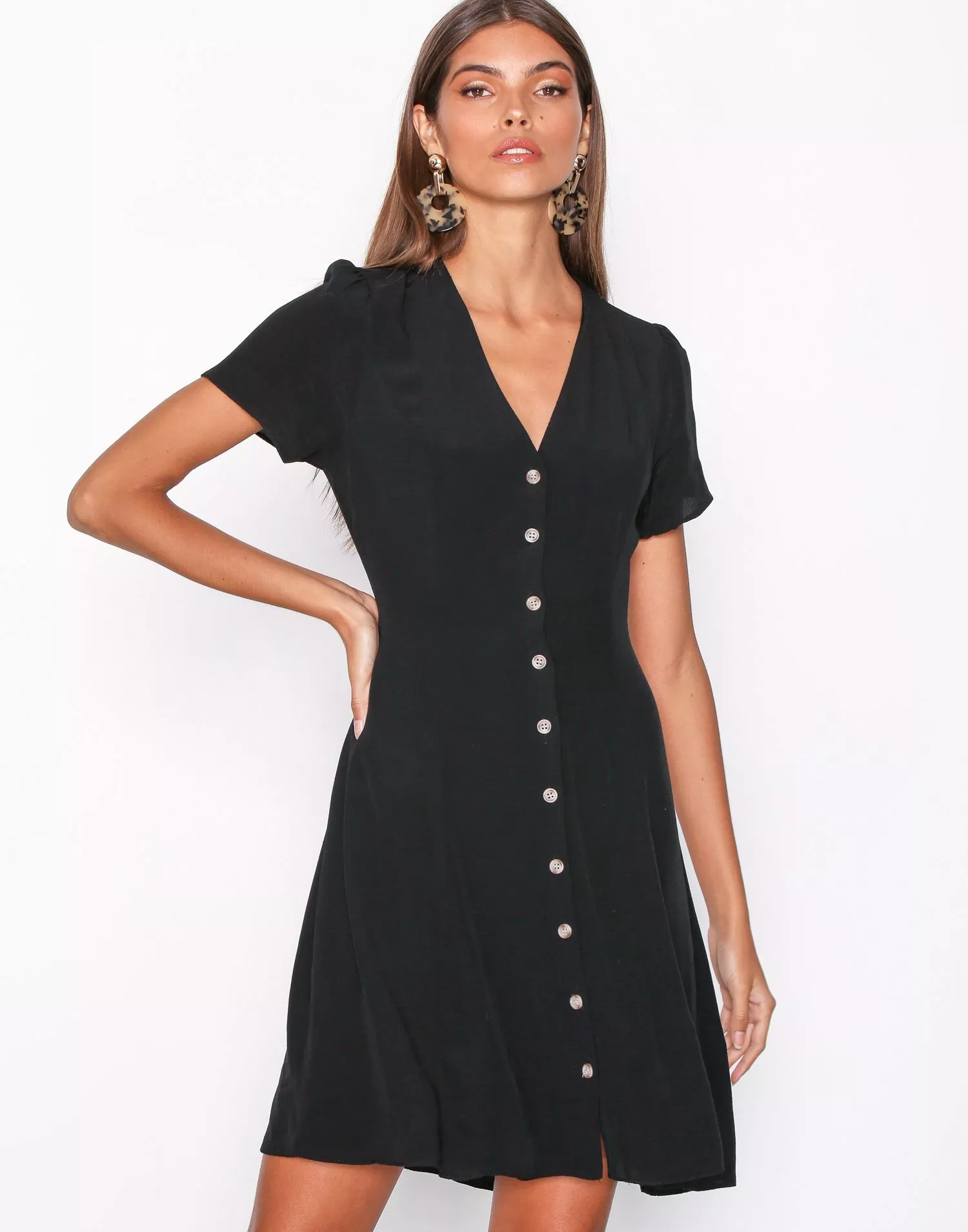 Black button hotsell tea dress