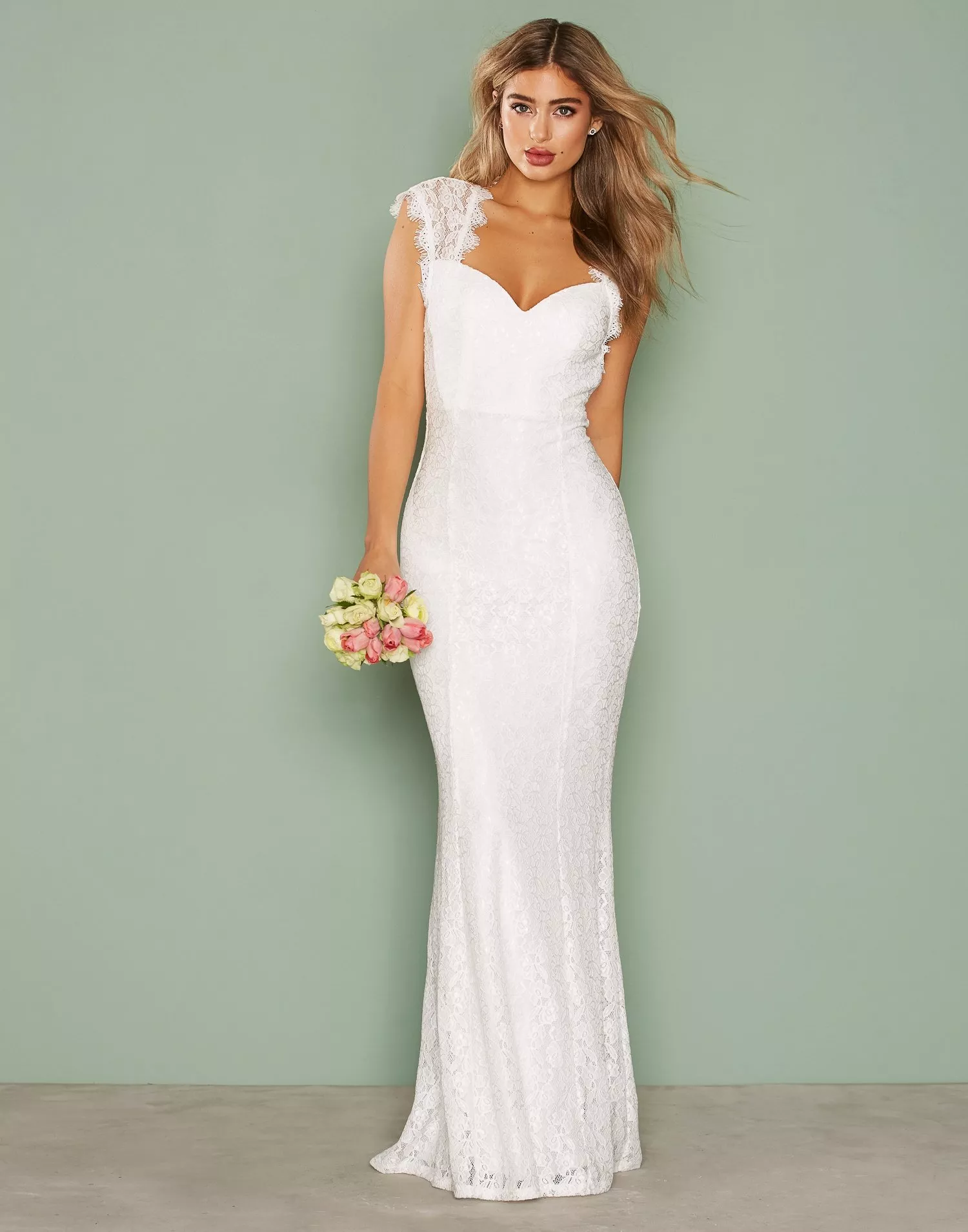 Mermaid lace sales gown nelly