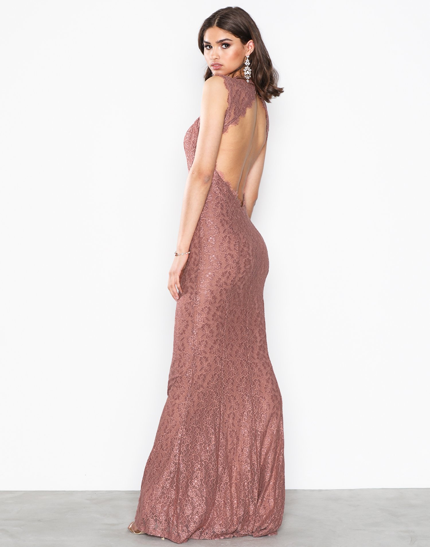 mermaid lace gown nelly