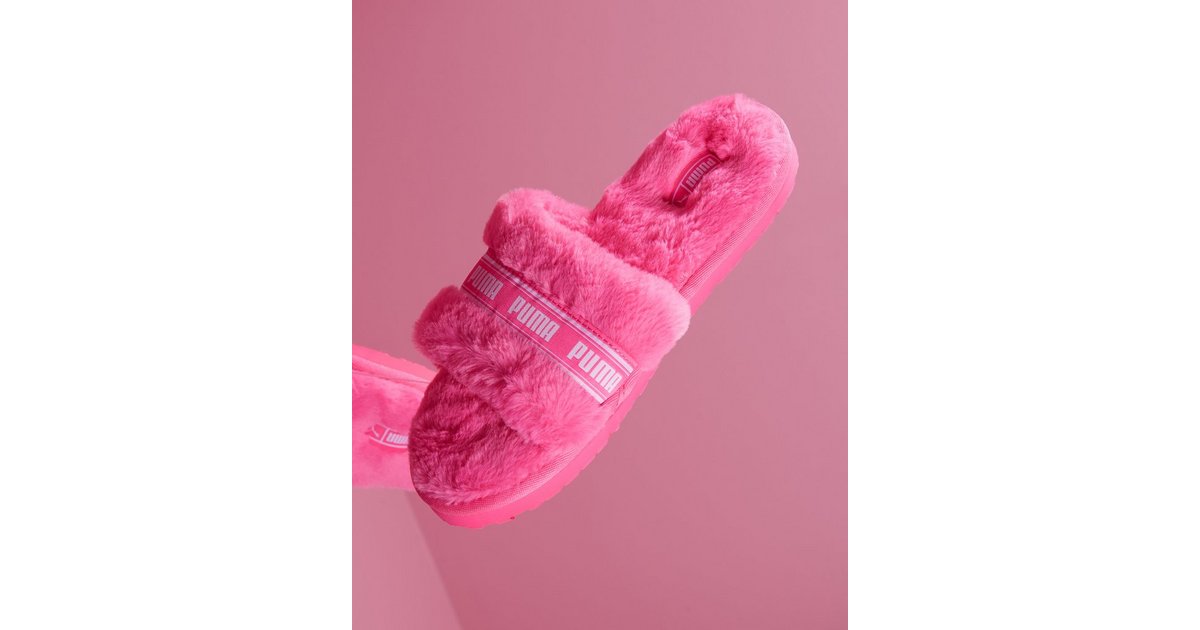 Pink fluffy outlet pumas