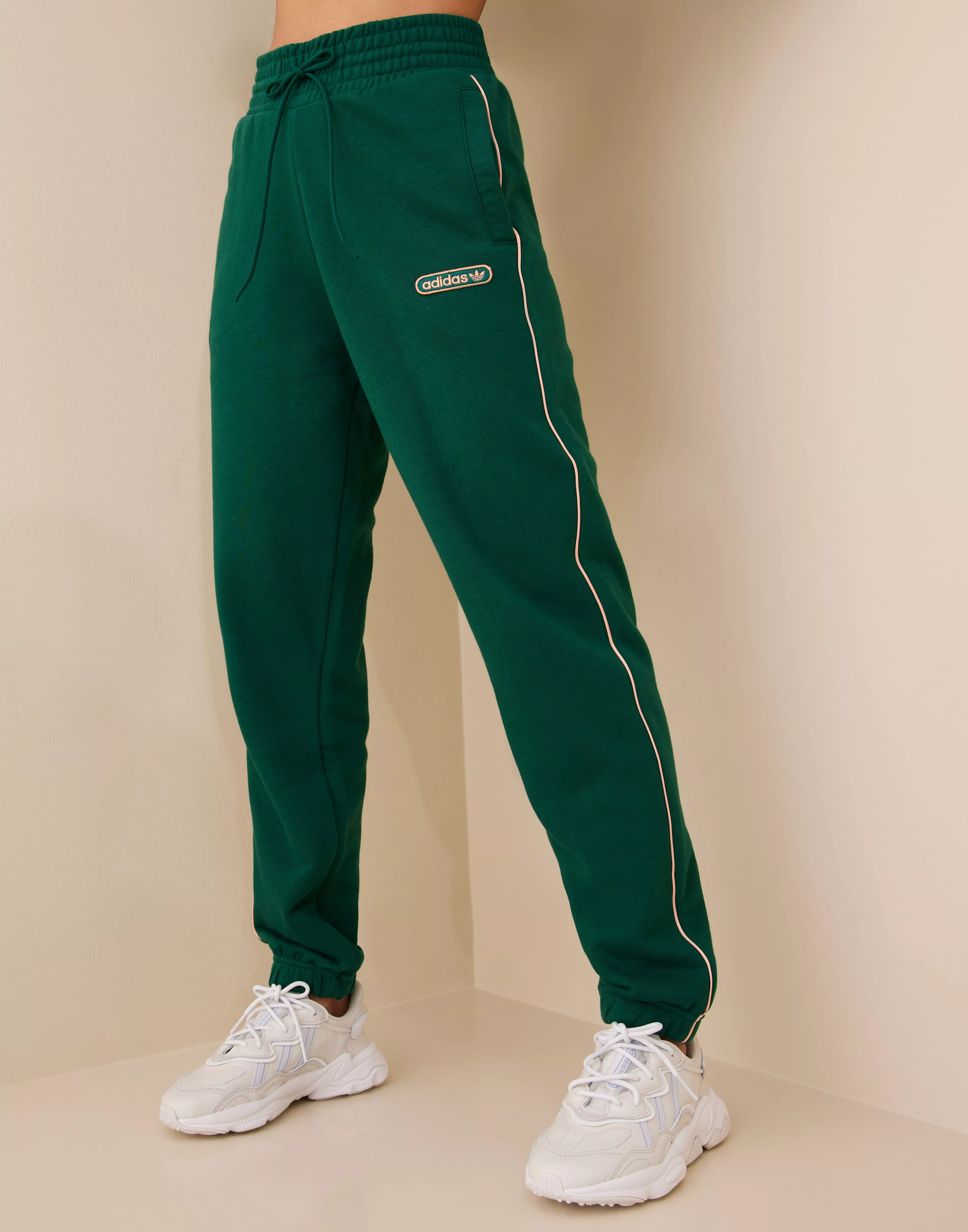 Green adidas hotsell sweatpants womens