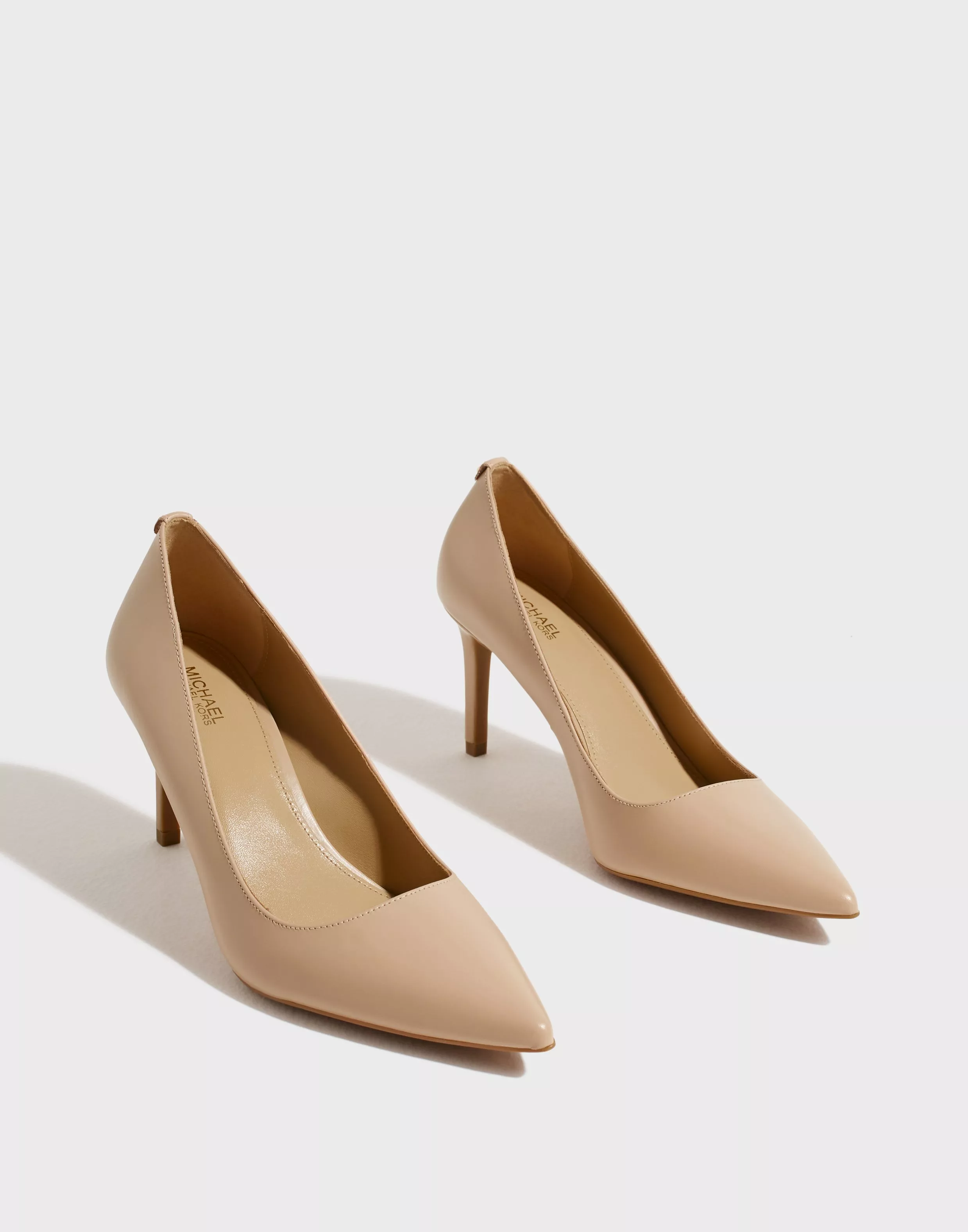 Michael kors bow sales pumps