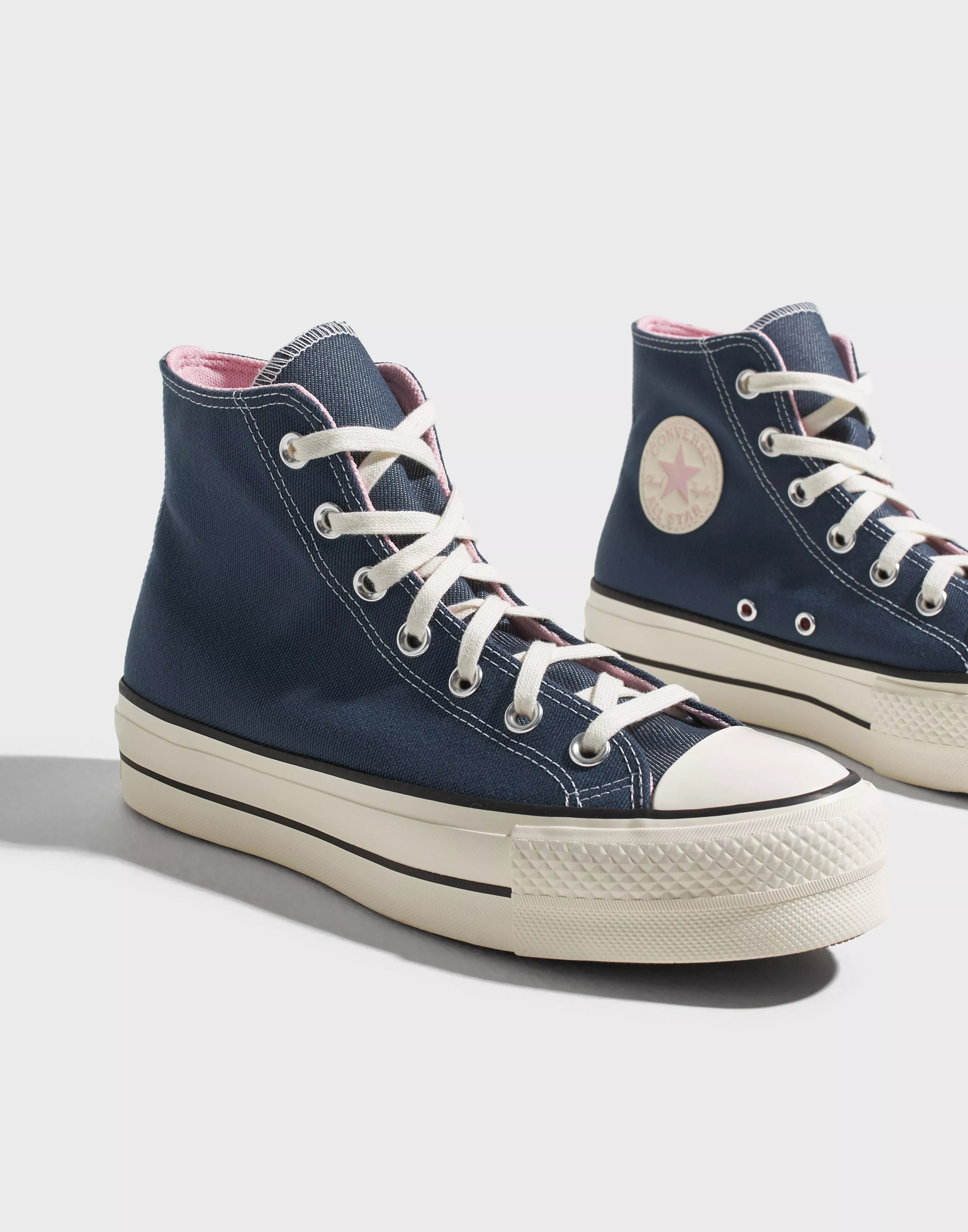 CHUCK TAYLOR ALL STAR LIFT PLATFORM DENIM FASHION