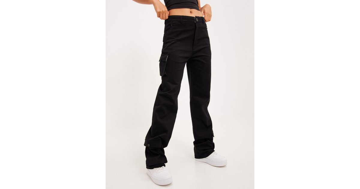 Buy Nicki Studios Cargo Straight Pocket Pants - Black | Nelly.com