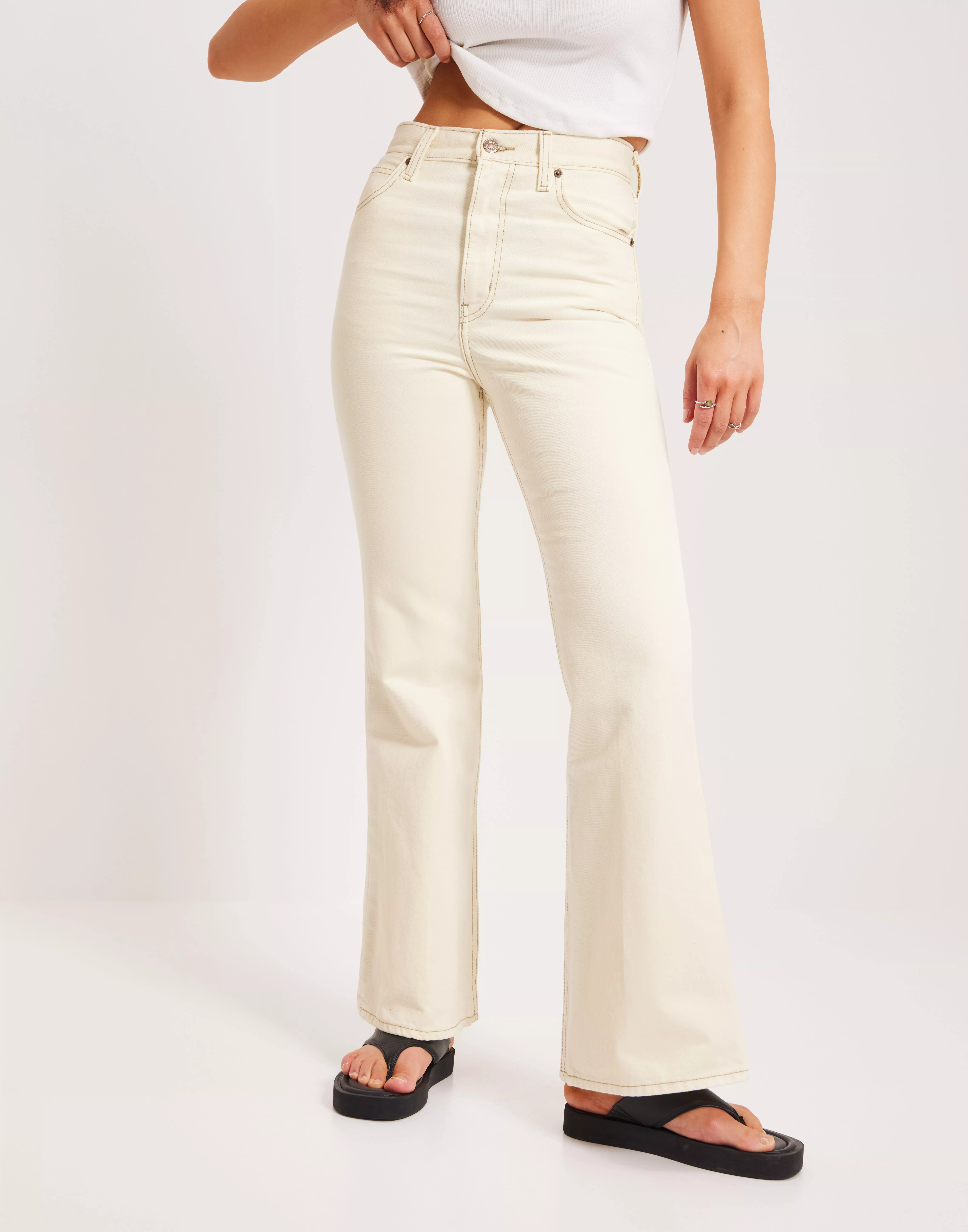 70's Movin' On High Rise Flare Jeans - Brown